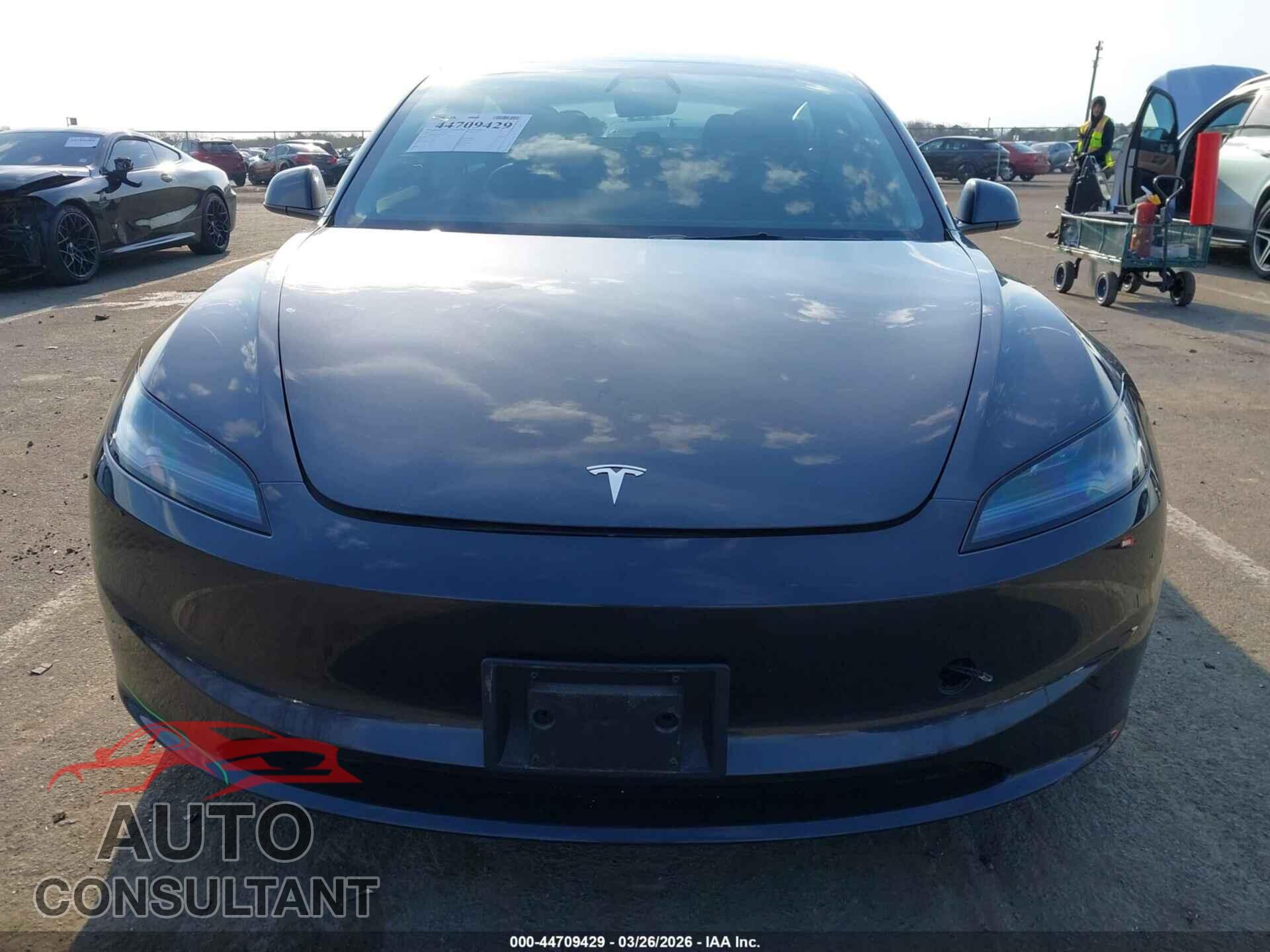 TESLA MODEL 3 2024 - 5YJ3E1EA2RF772746