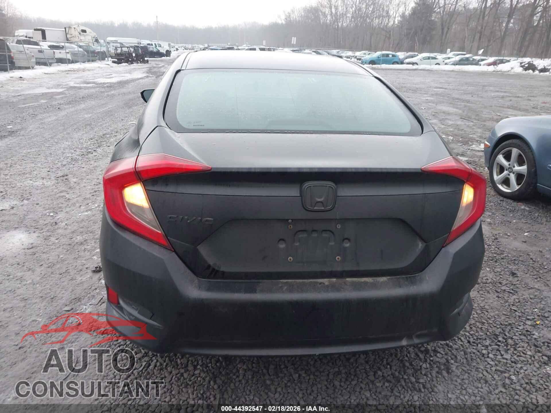 HONDA CIVIC 2017 - 2HGFC2F57HH546920