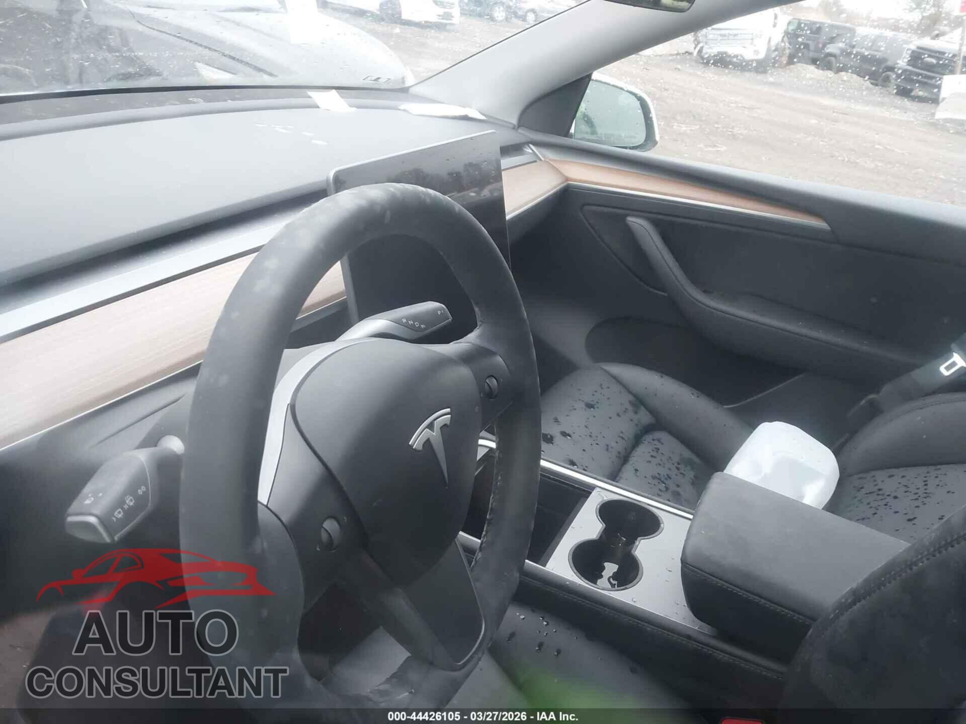 TESLA MODEL Y 2023 - 7SAYGAEE1PF608634