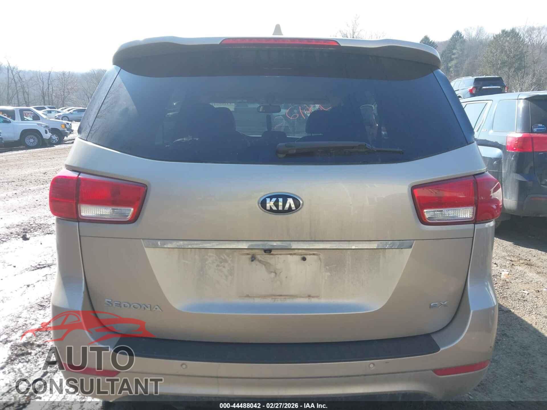 KIA SEDONA 2015 - KNDMC5C13F6034174