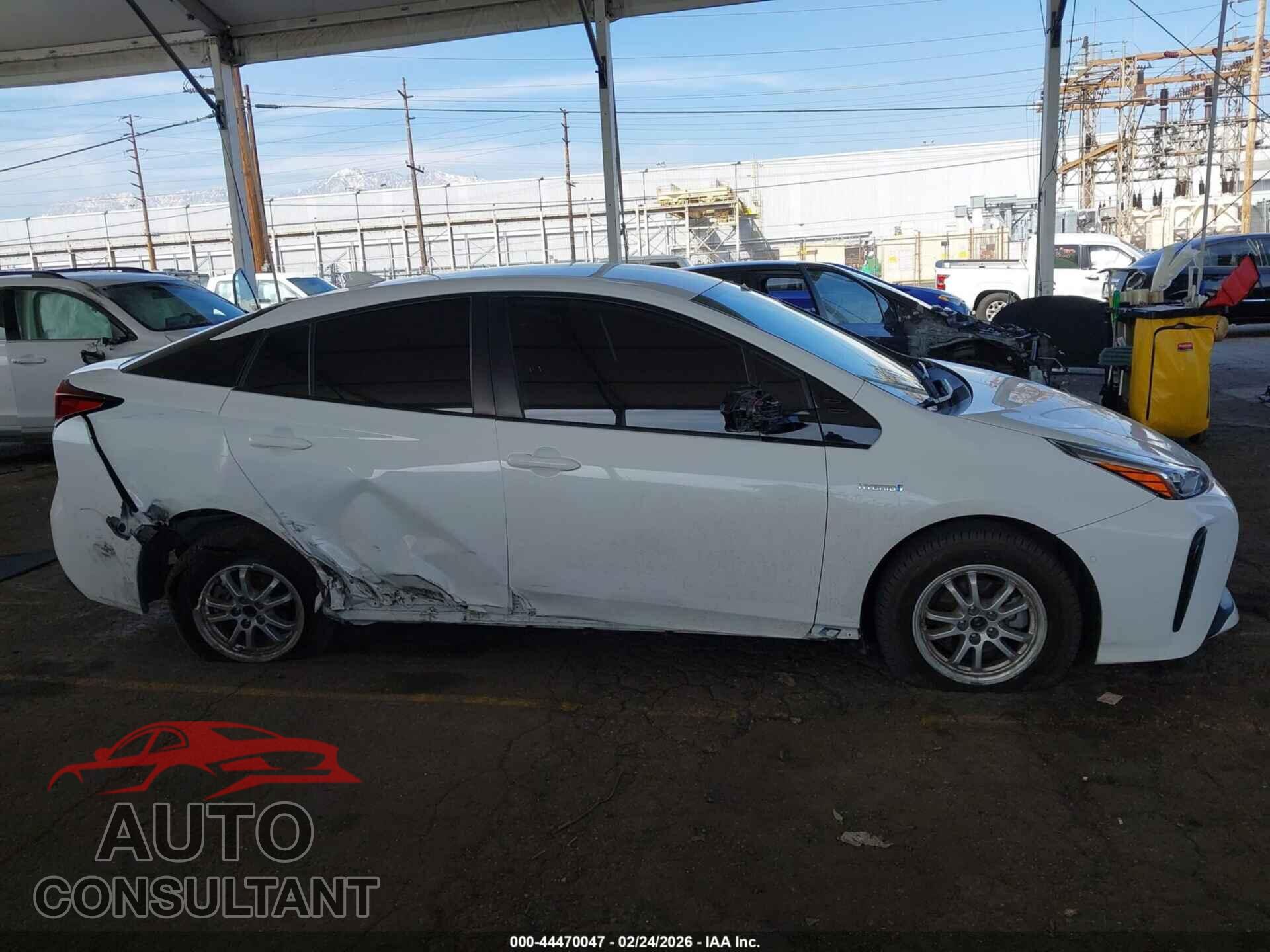 TOYOTA PRIUS 2019 - JTDKARFUXK3099710