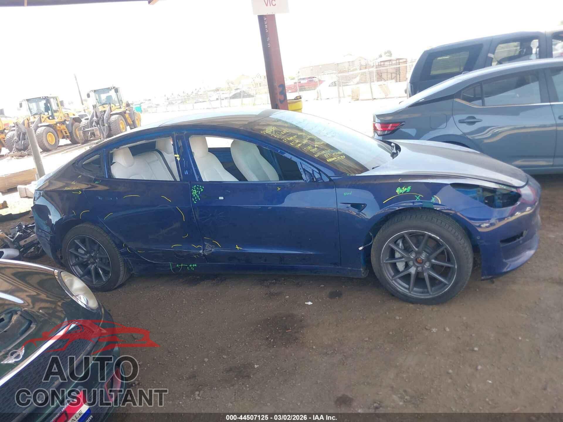 TESLA MODEL 3 2022 - 5YJ3E1EB4NF194250
