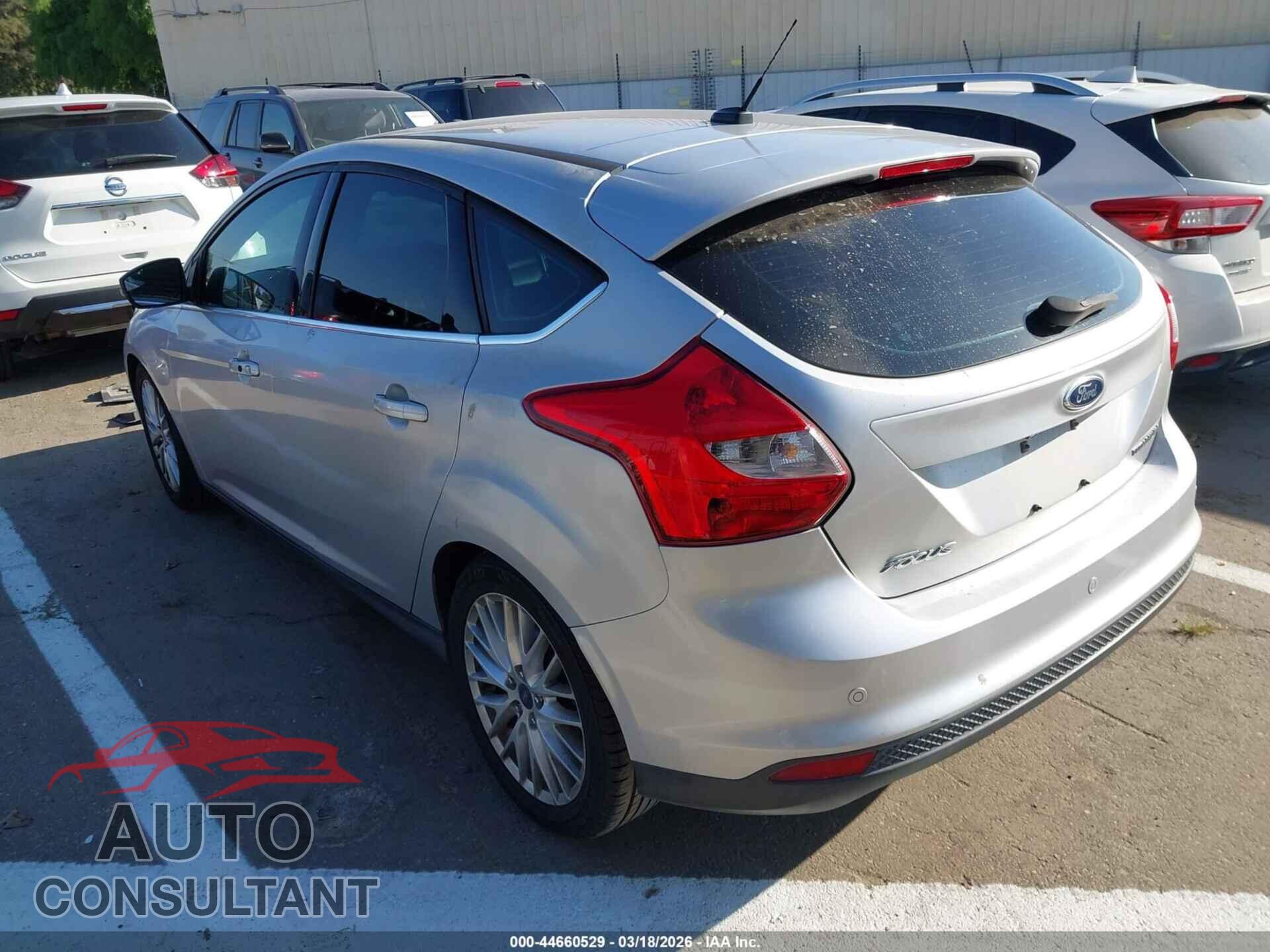 FORD FOCUS 2014 - 1FADP3N2XEL461811