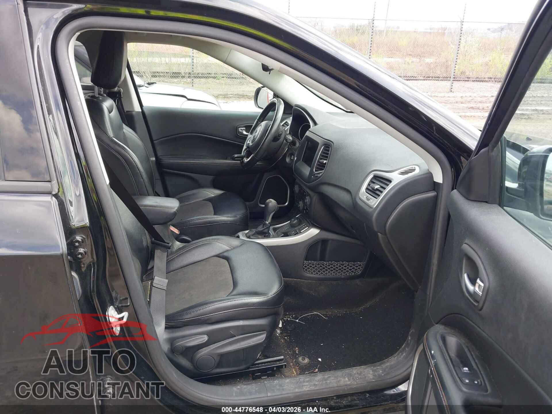 JEEP COMPASS 2020 - 3C4NJDBB5LT160570
