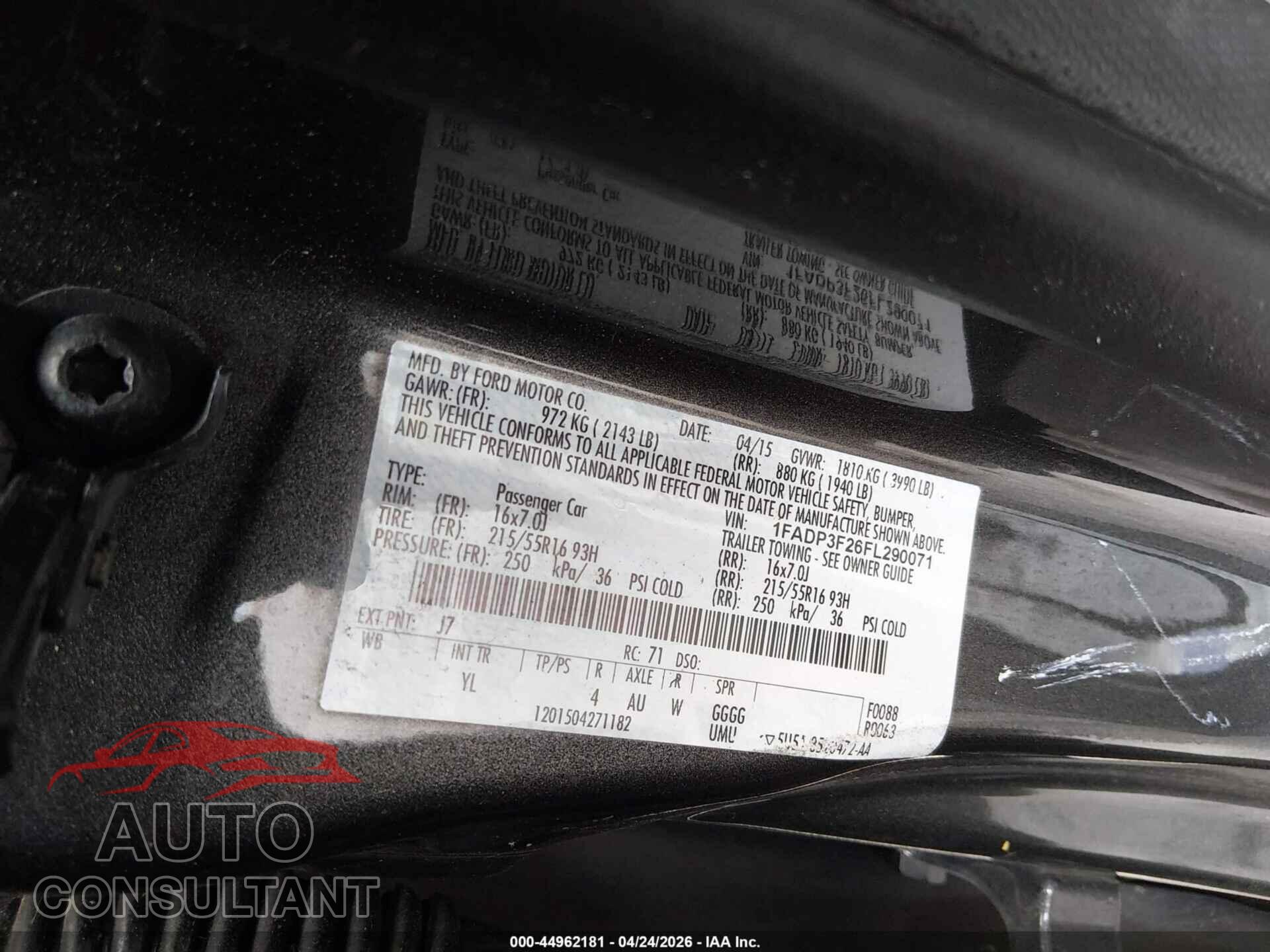 FORD FOCUS 2015 - 1FADP3F26FL290071
