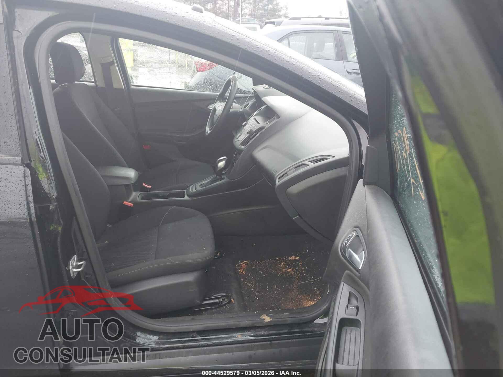 FORD FOCUS 2016 - 1FADP3F24GL343724