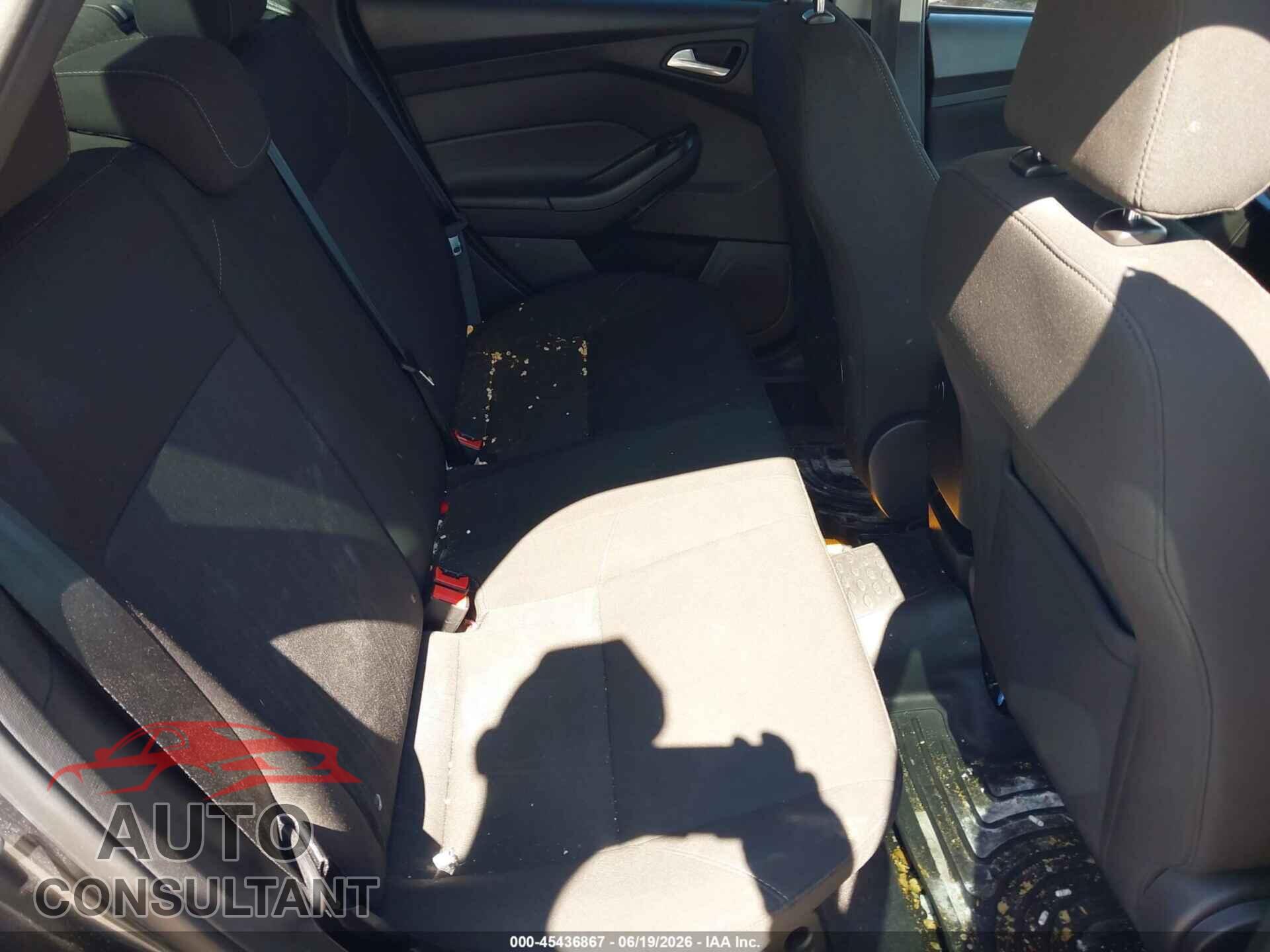 FORD FOCUS 2016 - 1FADP3F23GL244425
