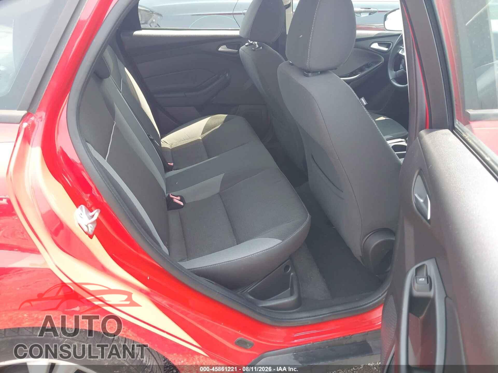 FORD FOCUS 2014 - 1FADP3F22EL159086