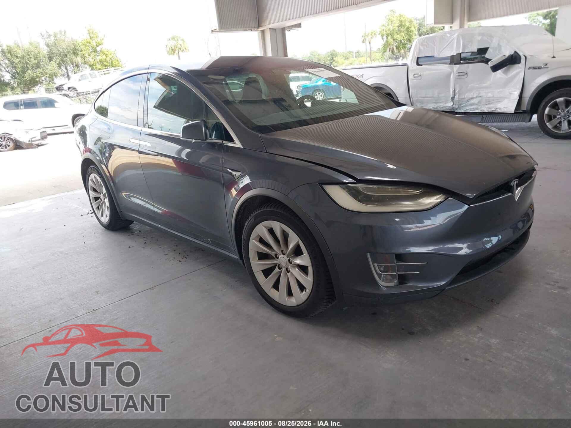 TESLA MODEL X 2017 - 5YJXCDE20HF038302