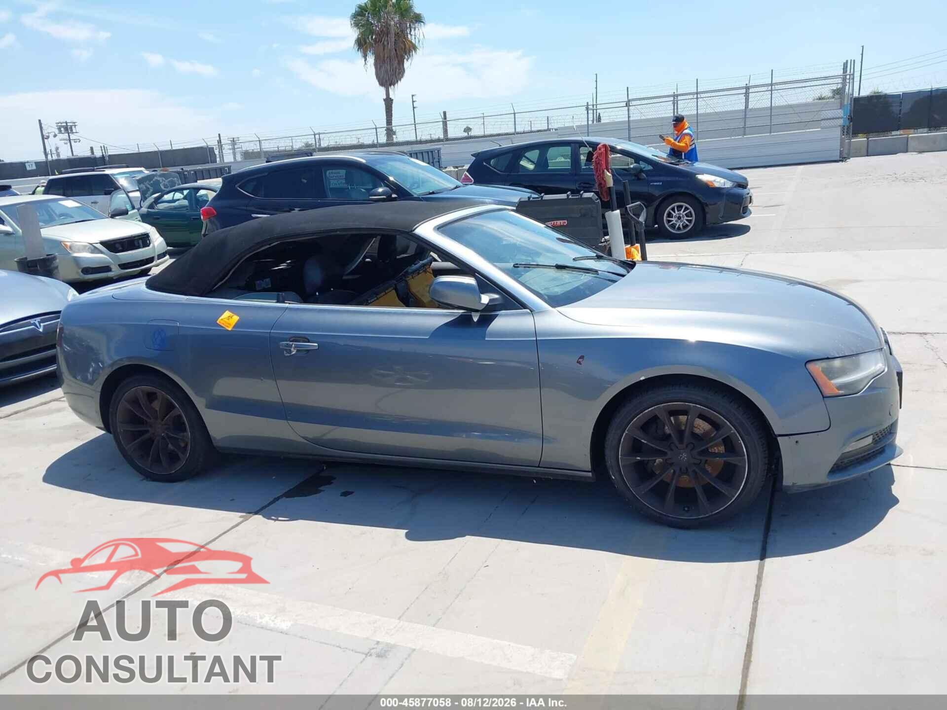 AUDI A5 2013 - WAUCFAFH9DN018128