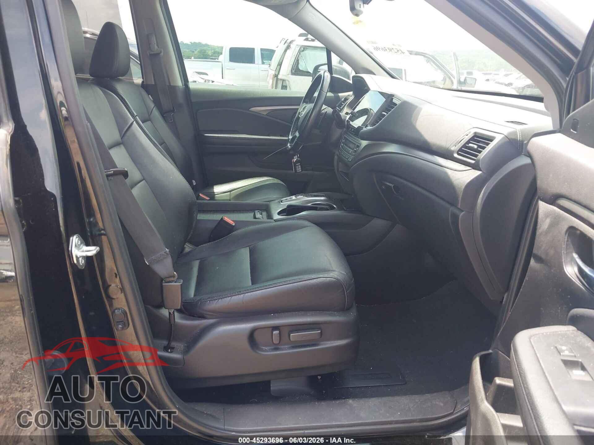 HONDA PILOT 2021 - 5FNYF5H20MB028358