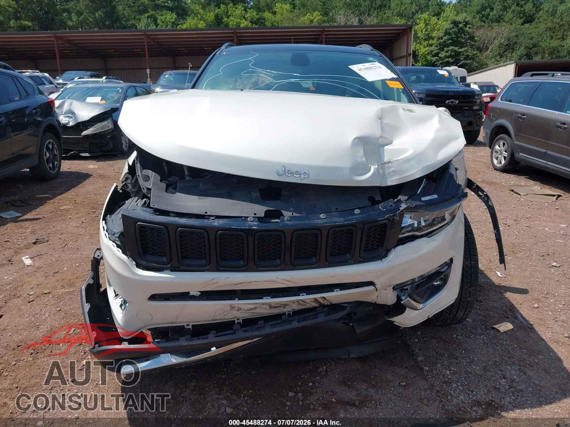 JEEP COMPASS 2017 - 3C4NJDCB5HT688910