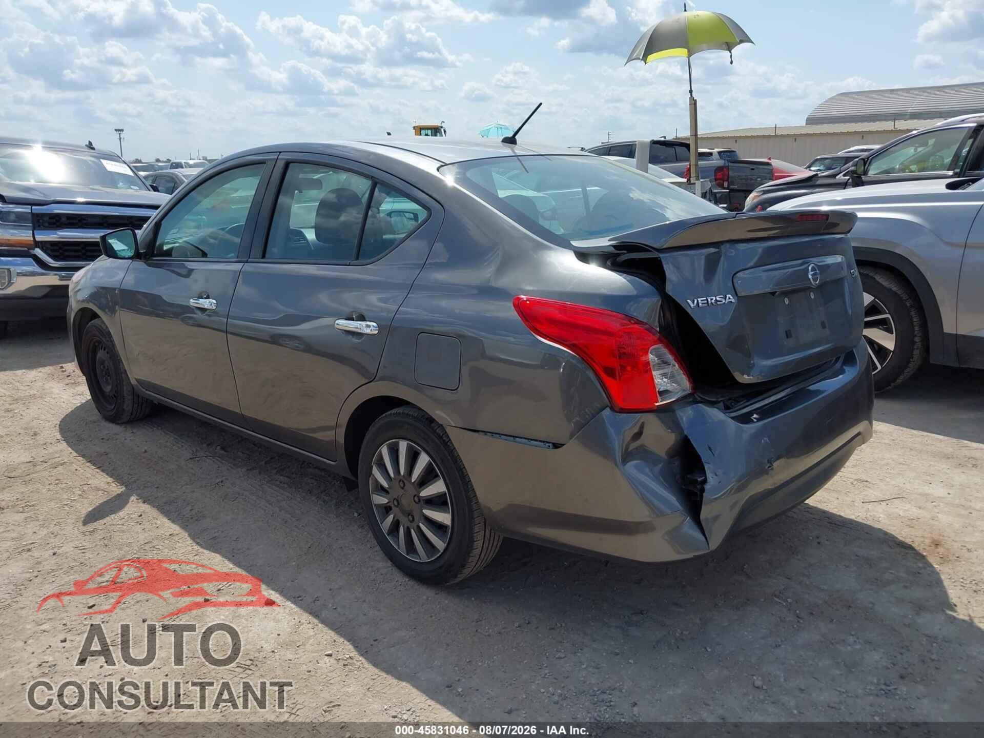 NISSAN VERSA 2019 - 3N1CN7AP3KL813621