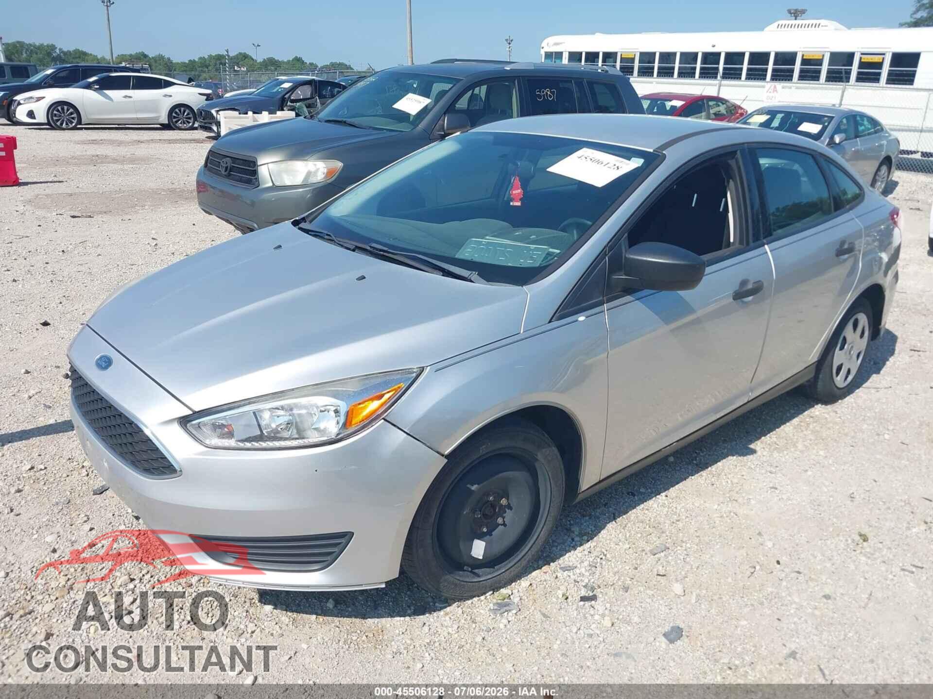 FORD FOCUS 2017 - 1FADP3E20HL221719