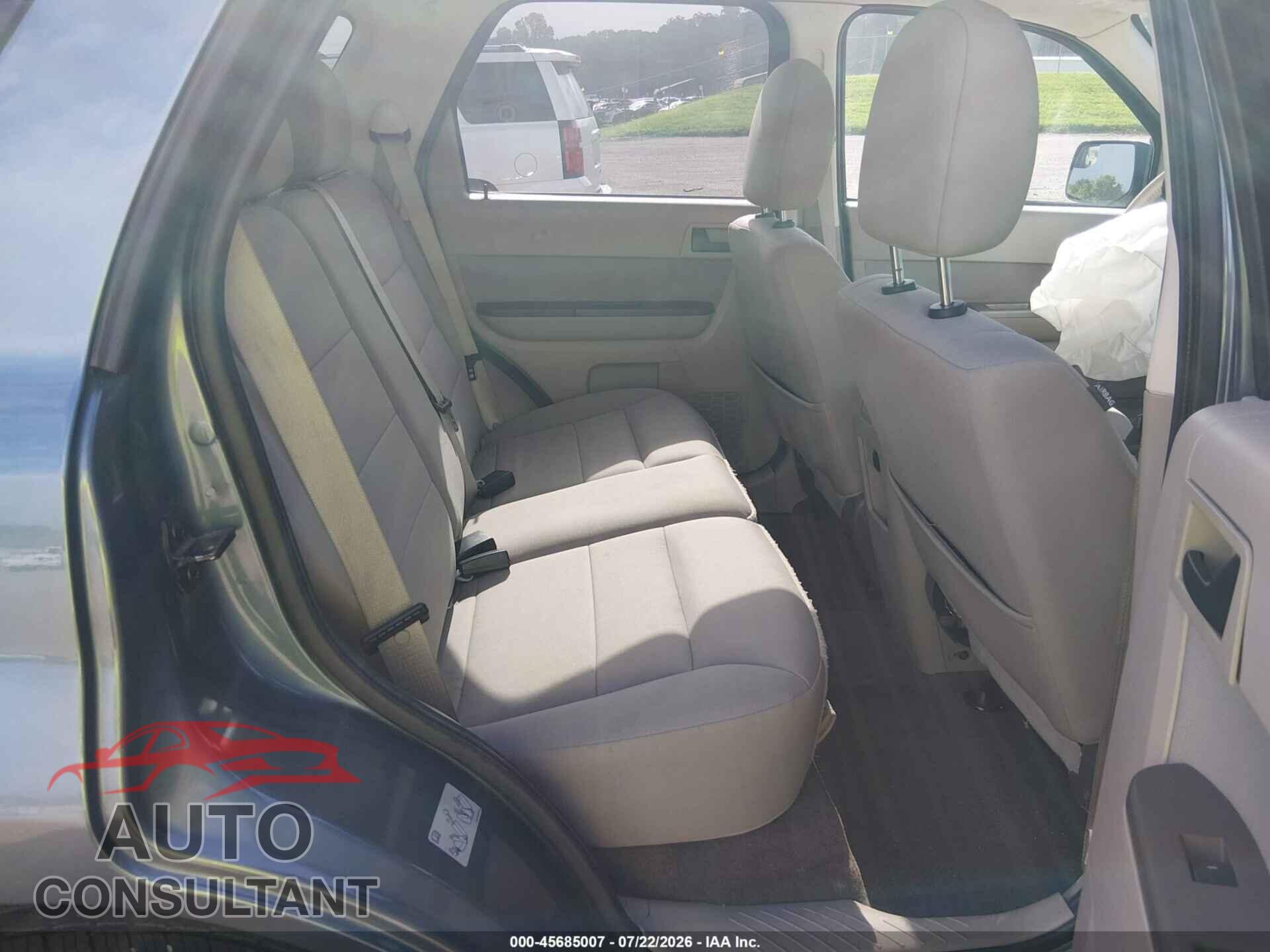 FORD ESCAPE 2011 - 1FMCU0DG3BKB82319