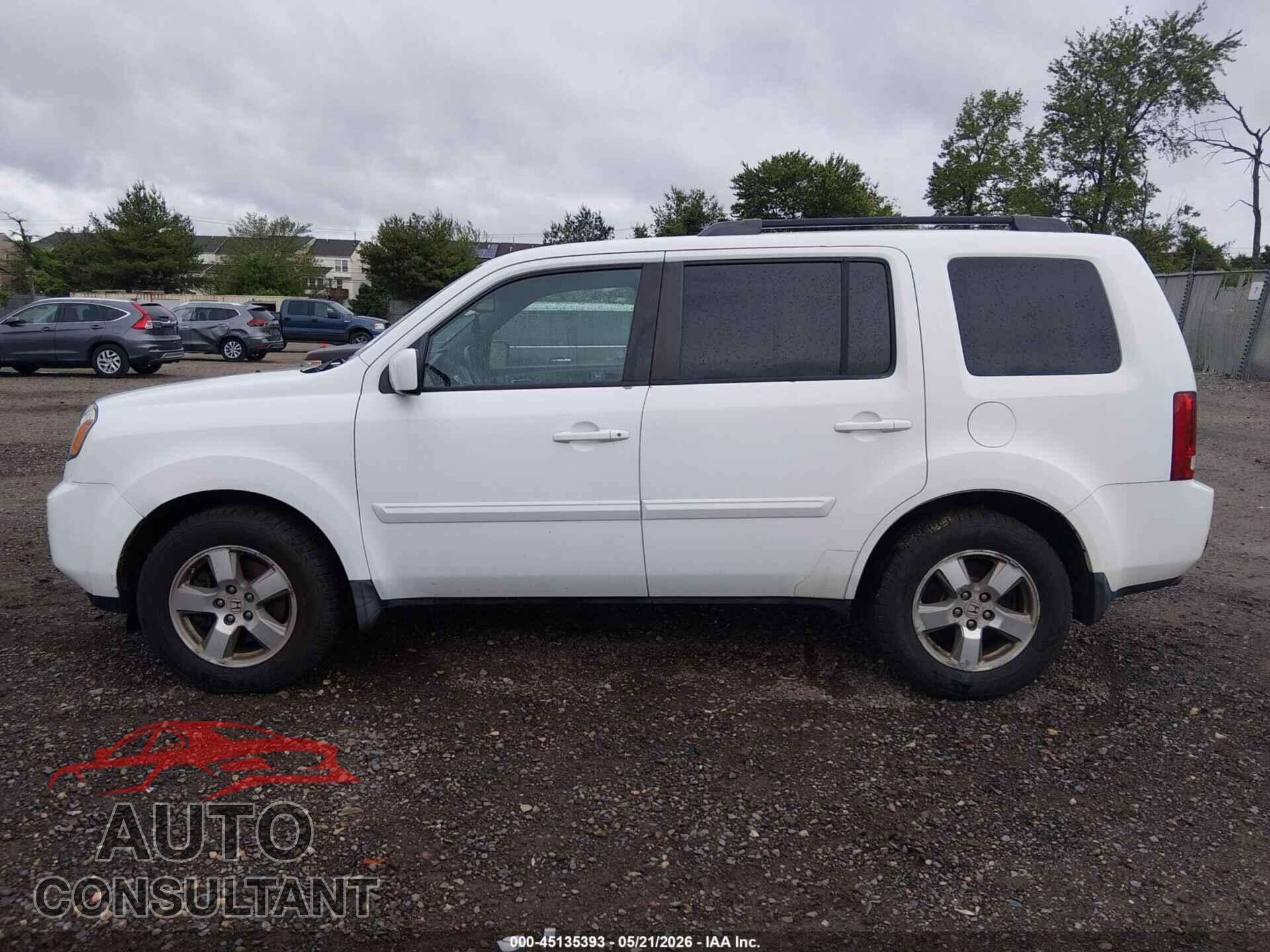 HONDA PILOT 2011 - 5FNYF4H72BB044404