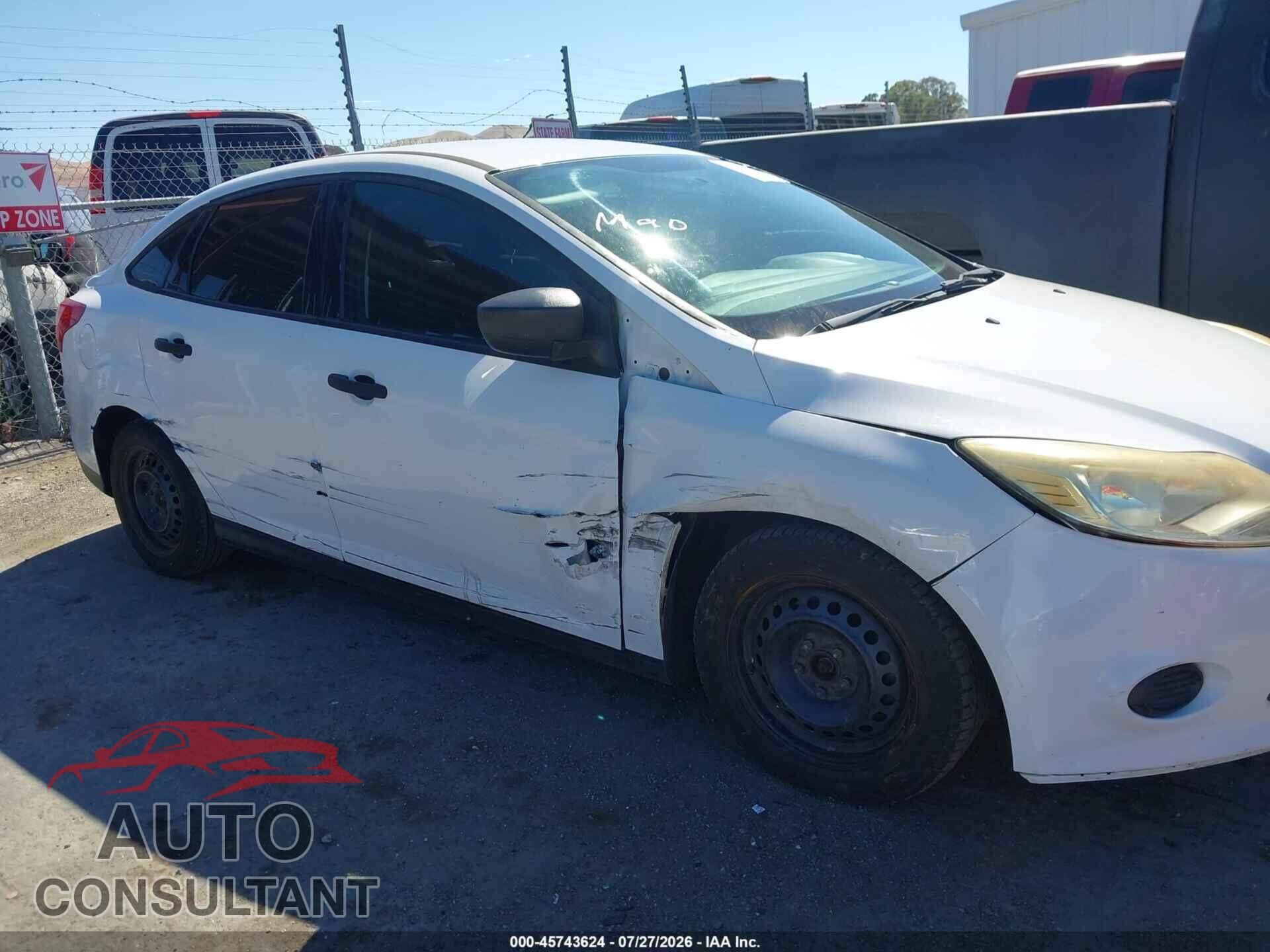 FORD FOCUS 2014 - 1FADP3E24EL287394