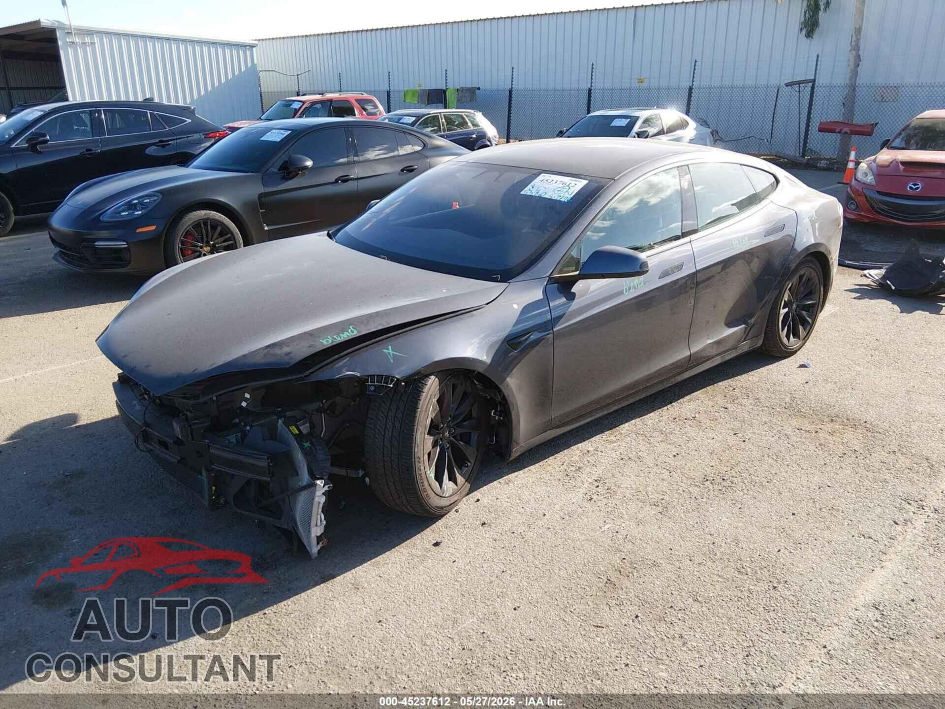 TESLA MODEL S 2020 - 5YJSA1E20LF381926