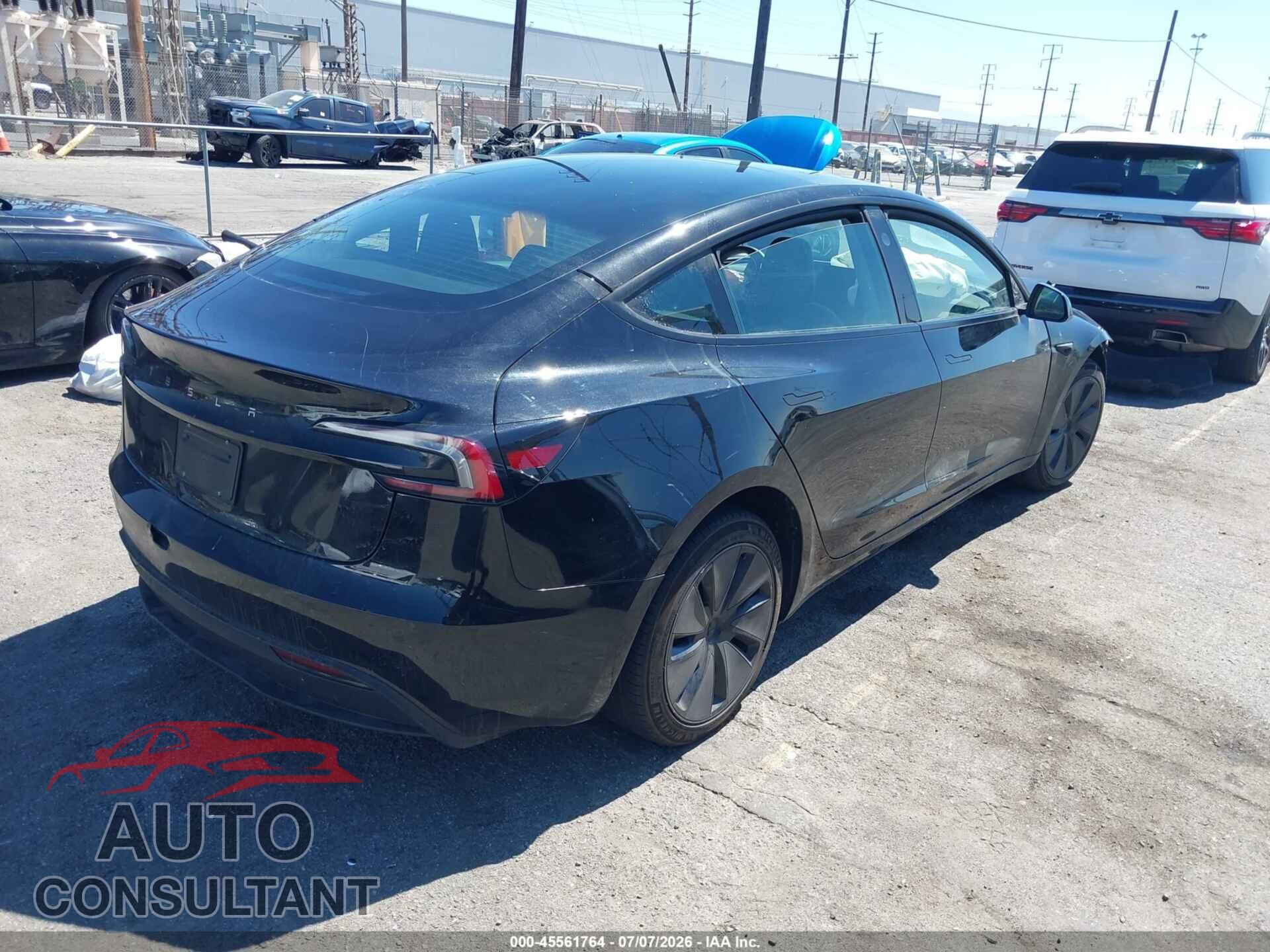 TESLA MODEL 3 2025 - 5YJ3E1EA3SF042396