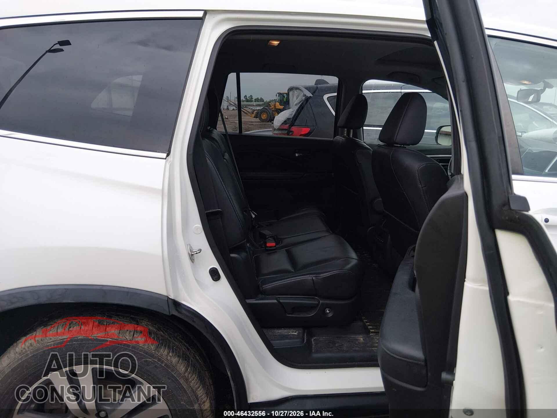 HONDA PILOT 2017 - 5FNYF5H7XHB020026