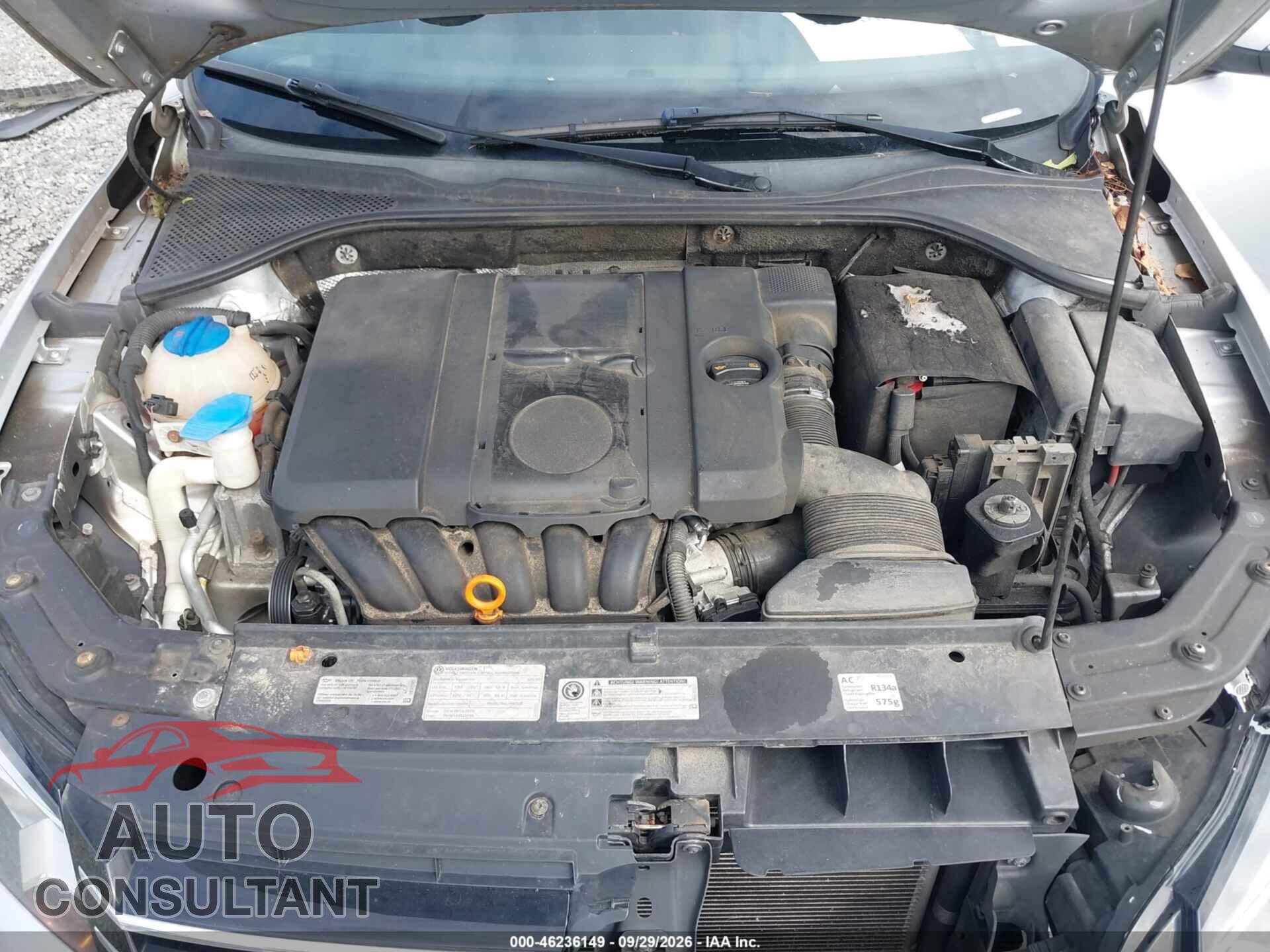 VOLKSWAGEN PASSAT 2013 - 1VWAP7A31DC026240
