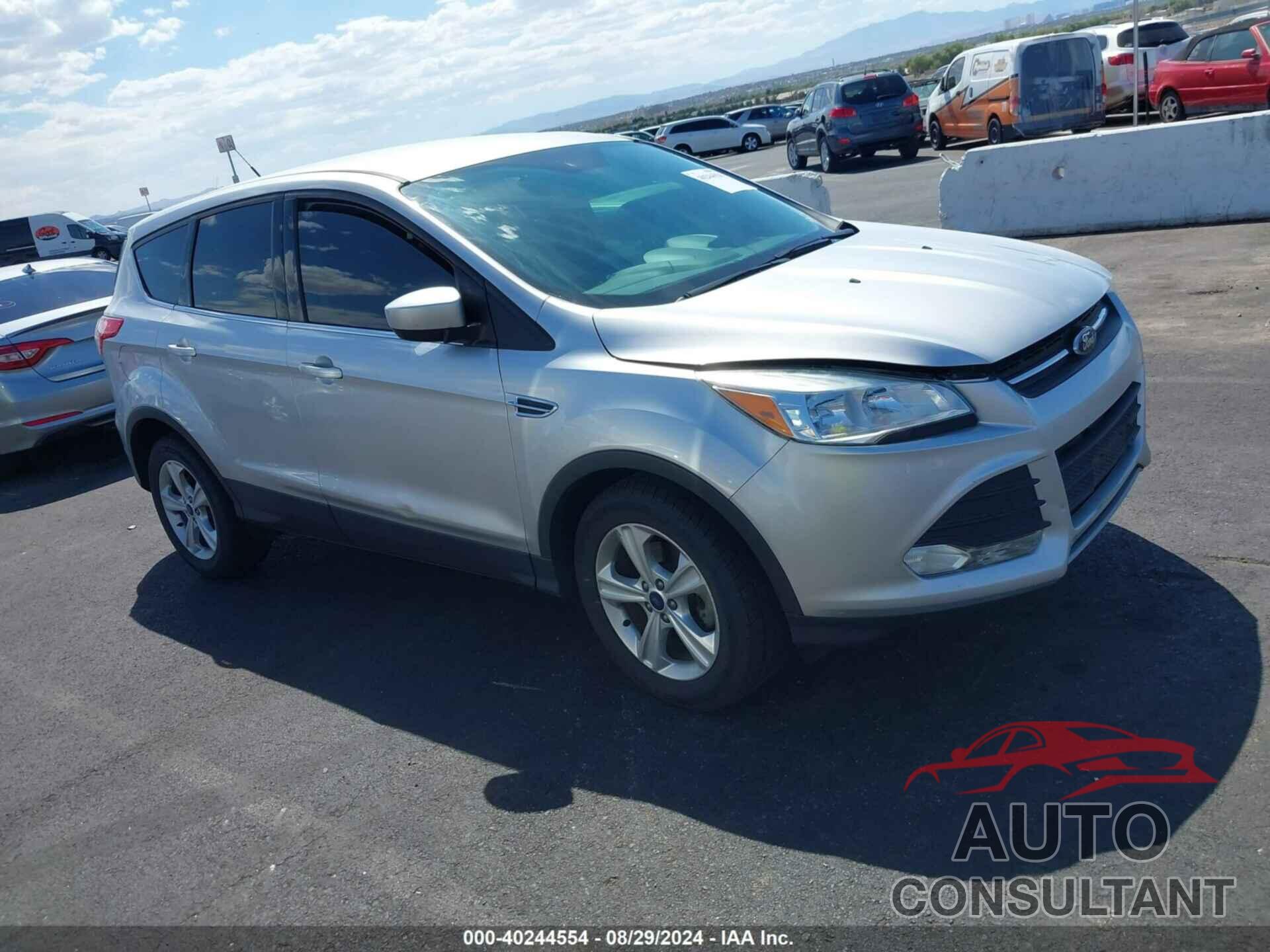 FORD ESCAPE 2016 - 1FMCU0GX2GUB24208