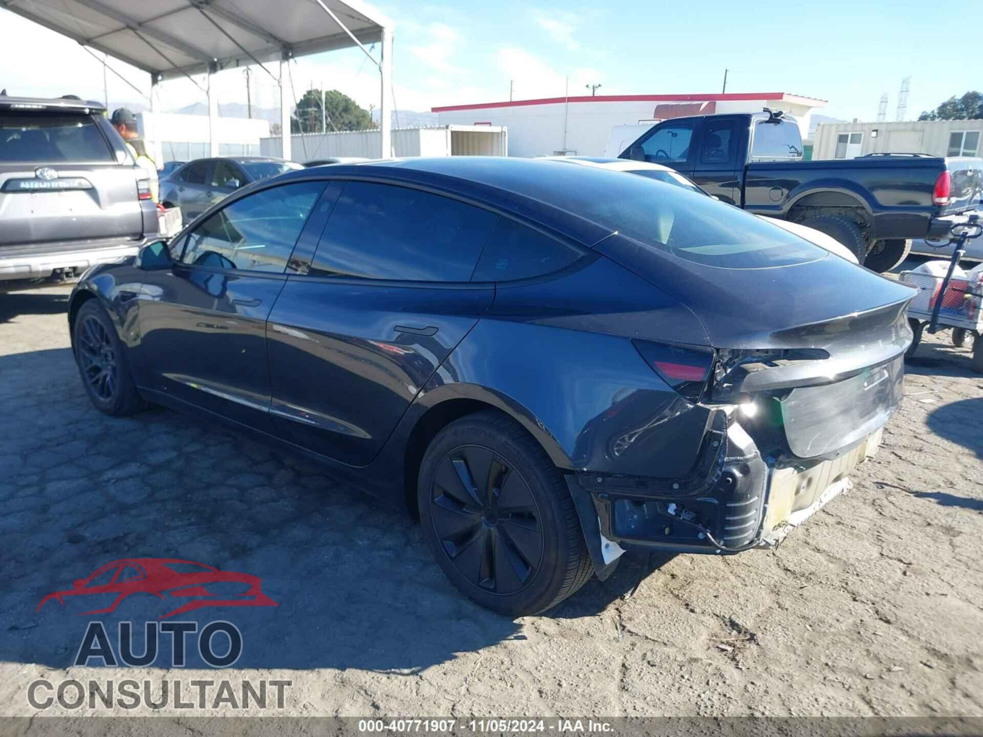 TESLA MODEL 3 2024 - 5YJ3E1EA9RF786143