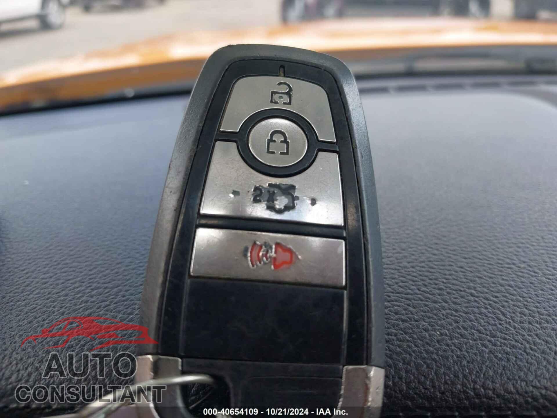 FORD MUSTANG 2018 - 1FA6P8TH2J5119149