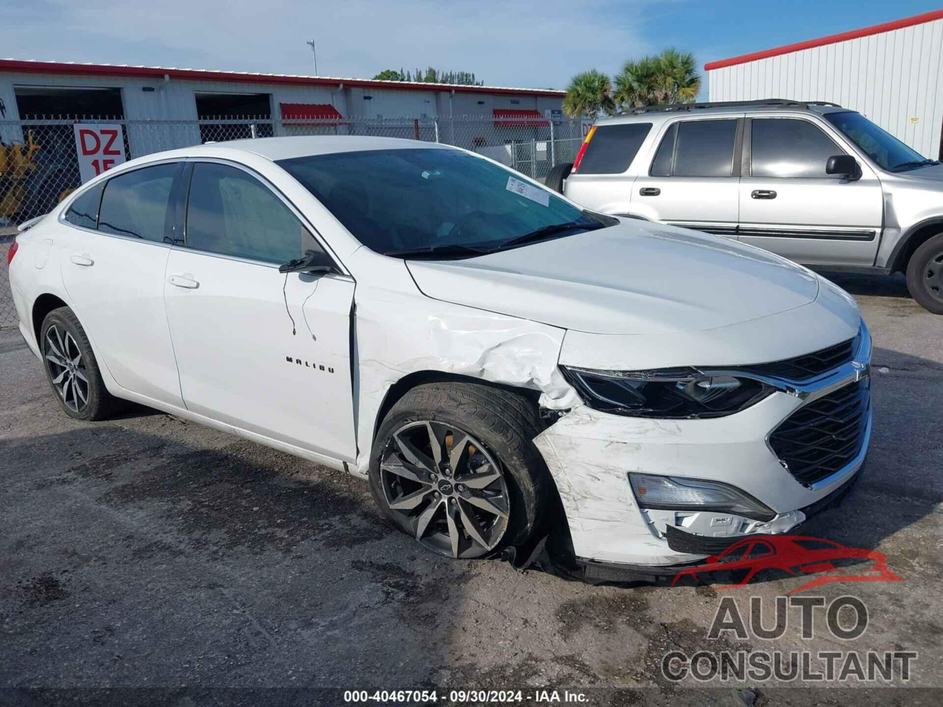 CHEVROLET MALIBU 2021 - 1G1ZG5ST4MF087081