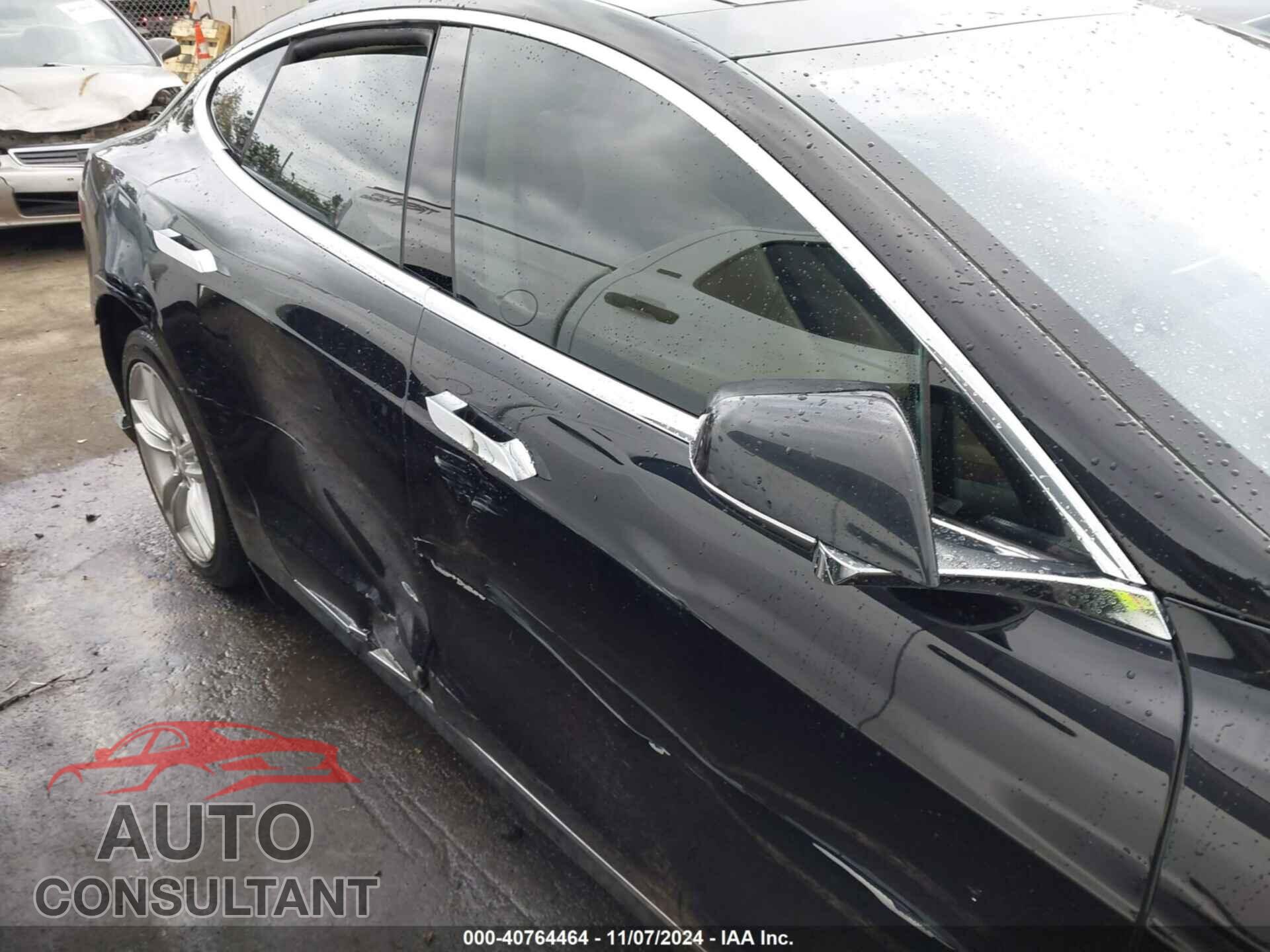 TESLA MODEL S 2015 - 5YJSA1E28FF102694