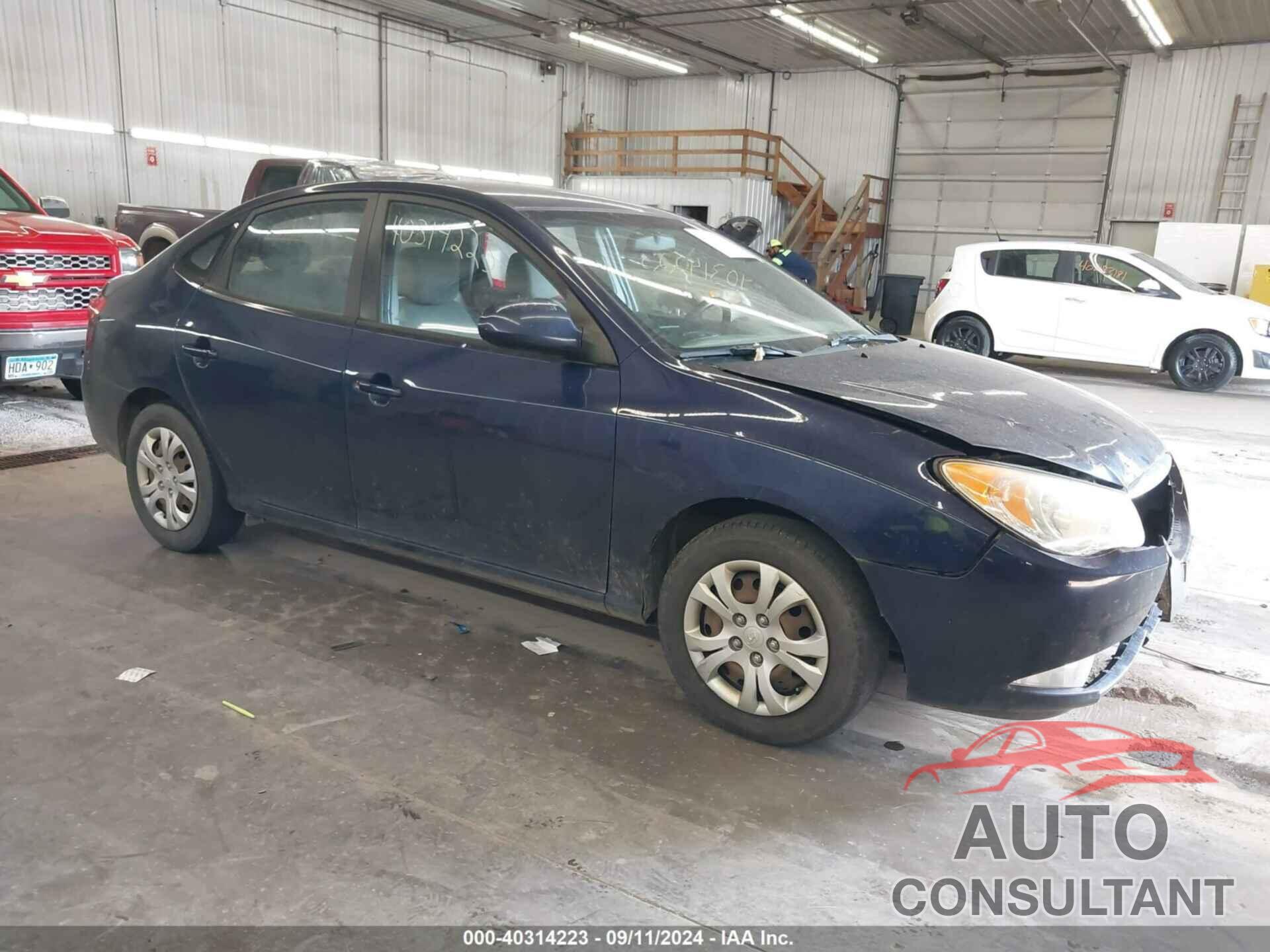 HYUNDAI ELANTRA 2010 - KMHDU4AD8AU196483