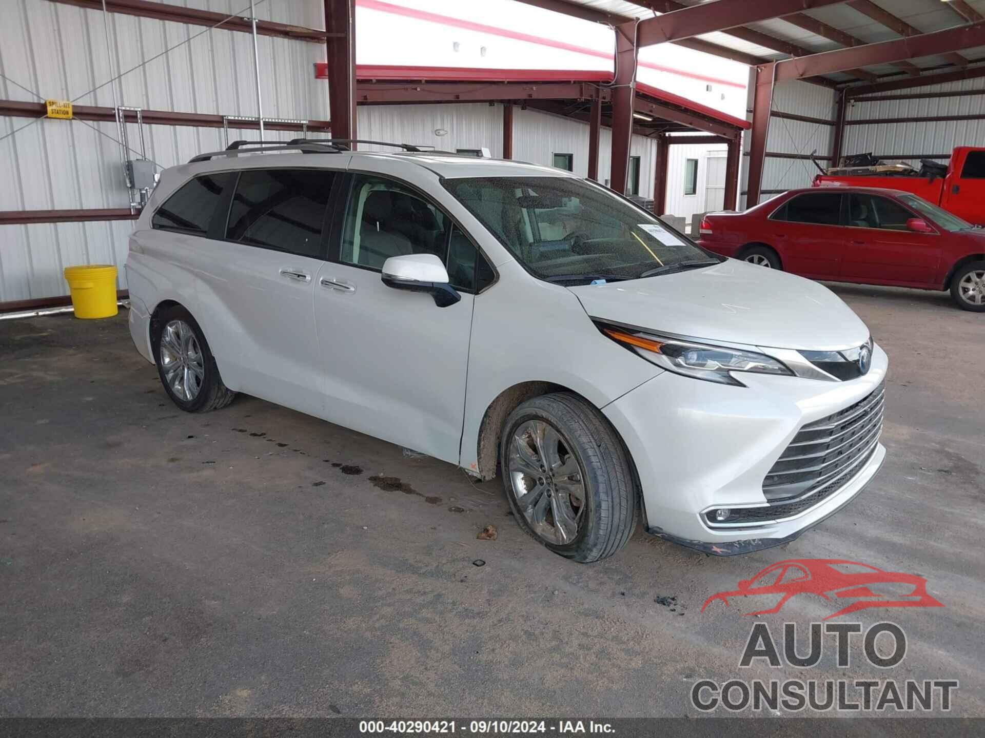 TOYOTA SIENNA 2022 - 5TDERKEC9NS086519