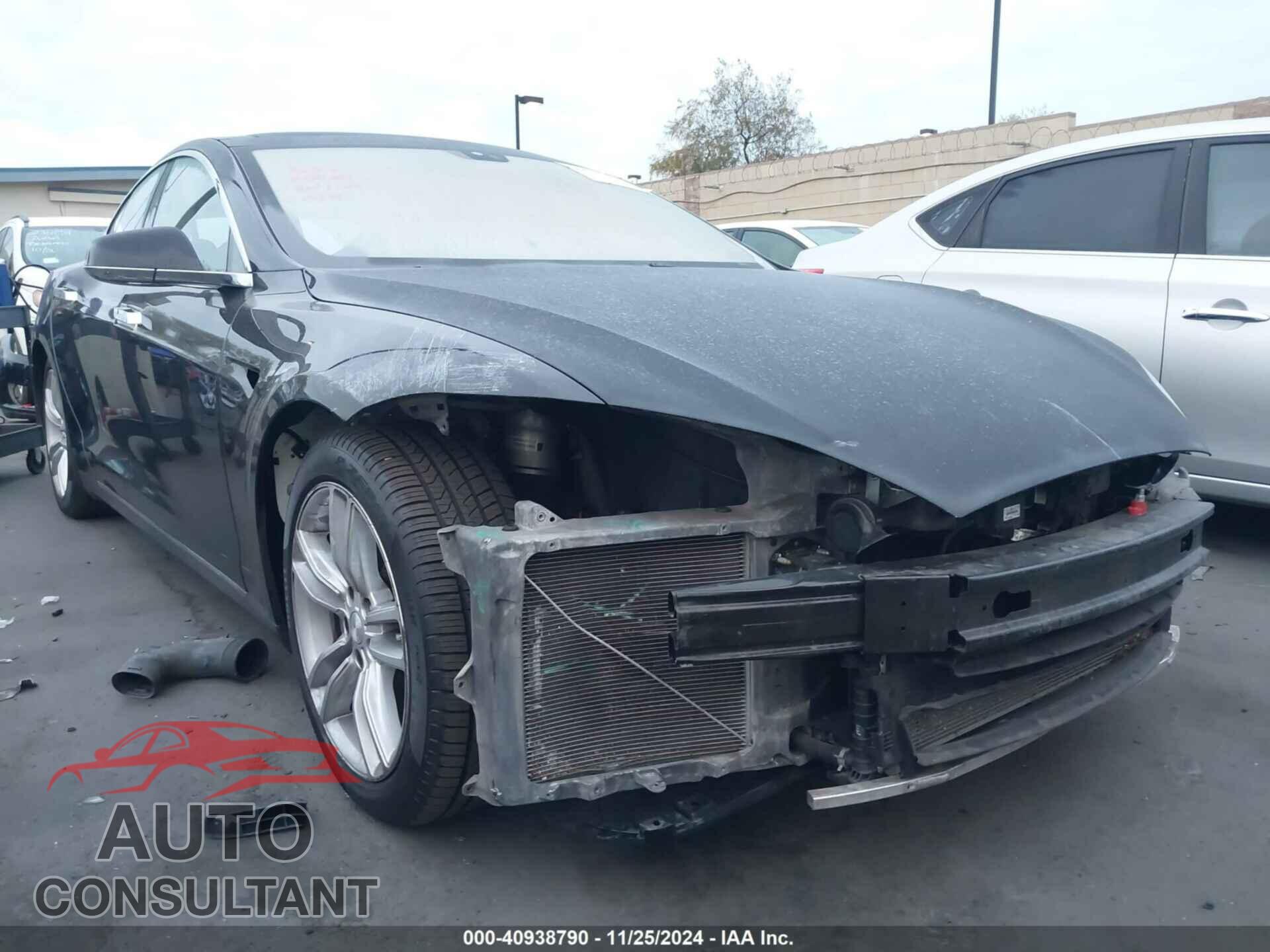 TESLA MODEL S 2013 - 5YJSA1CP9DFP07125