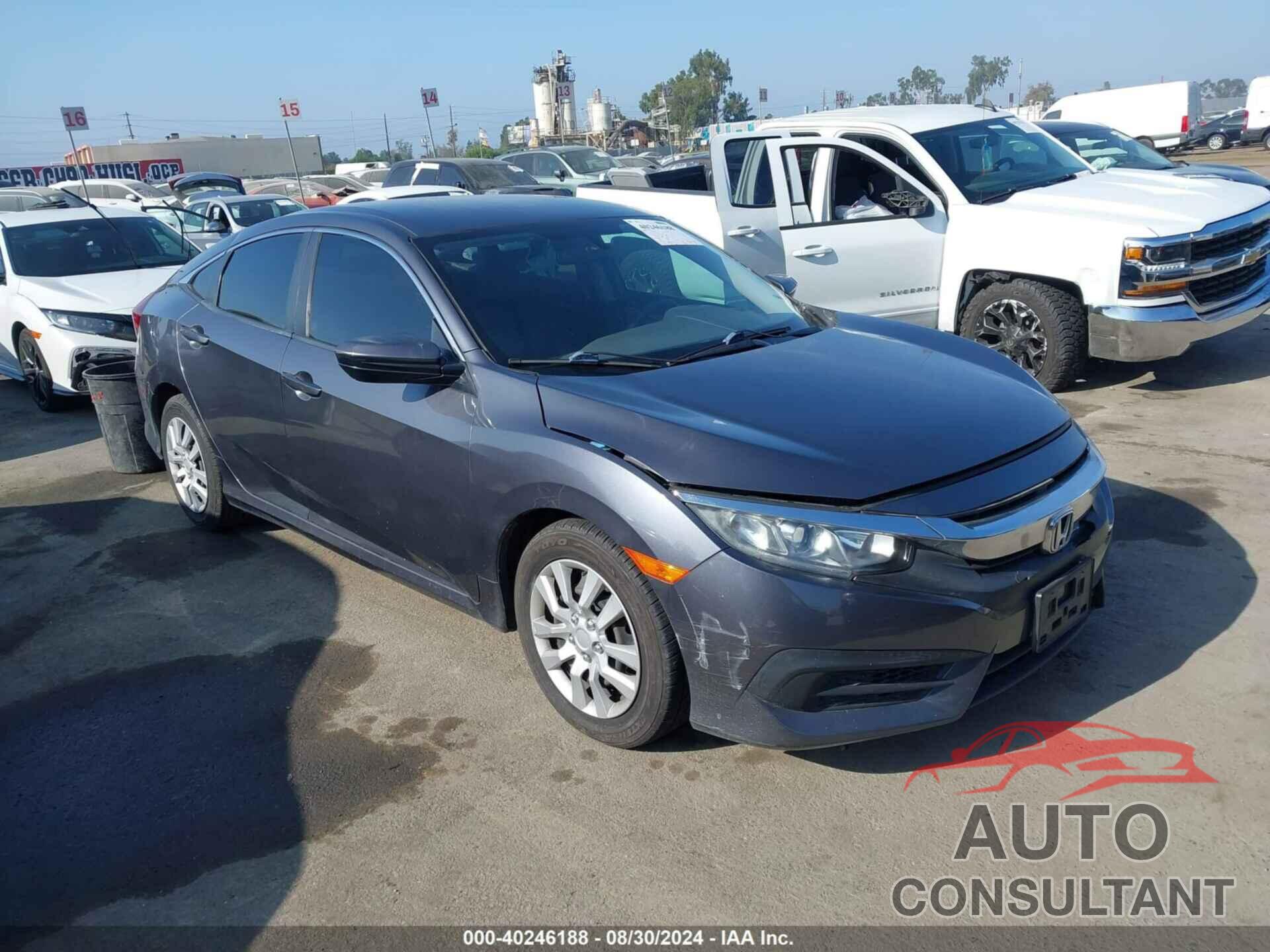 HONDA CIVIC 2018 - 19XFC2F57JE019718
