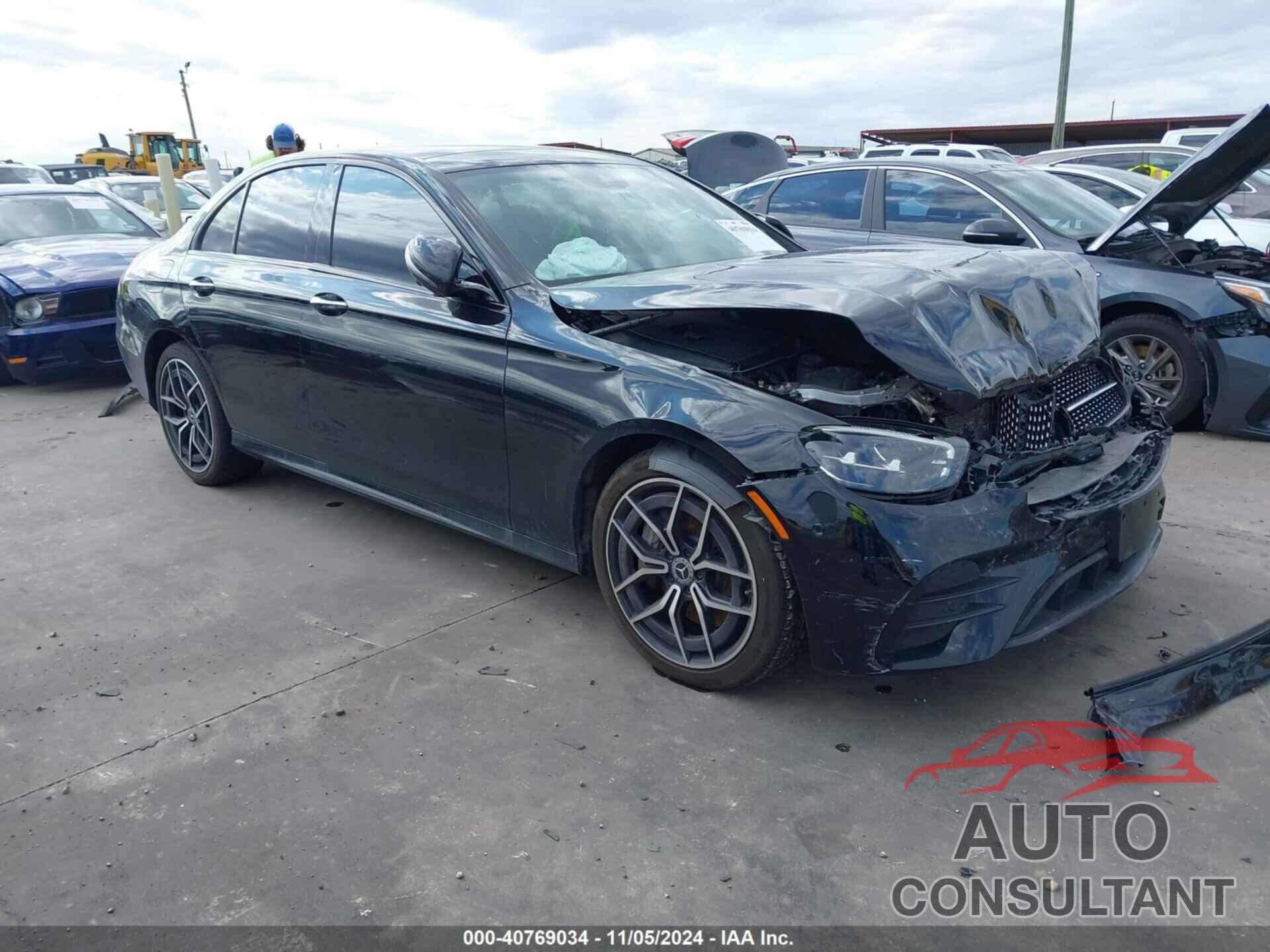 MERCEDES-BENZ E 350 2022 - W1KZF8DB8NB091665