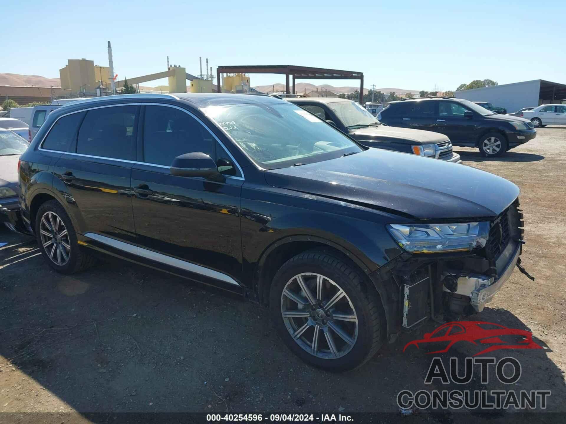 AUDI Q7 2017 - WA1VAAF78HD015356