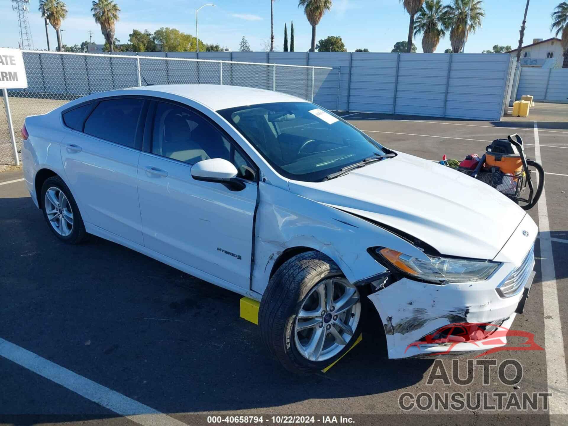 FORD FUSION HYBRID 2018 - 3FA6P0LU1JR262427