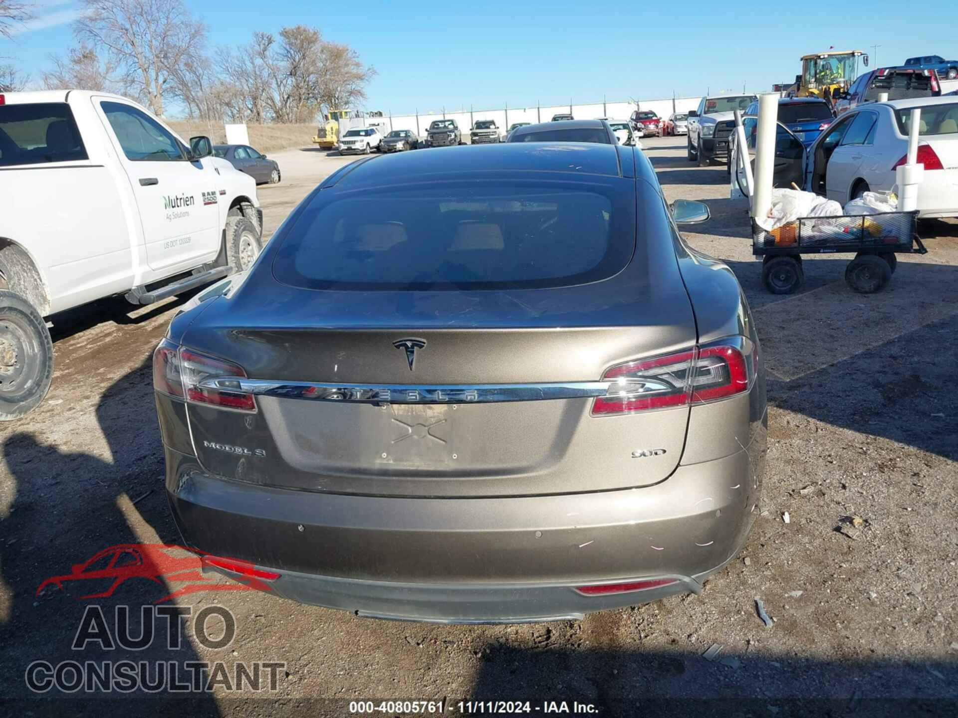 TESLA MODEL S 2015 - 5YJSA1E25FF115077