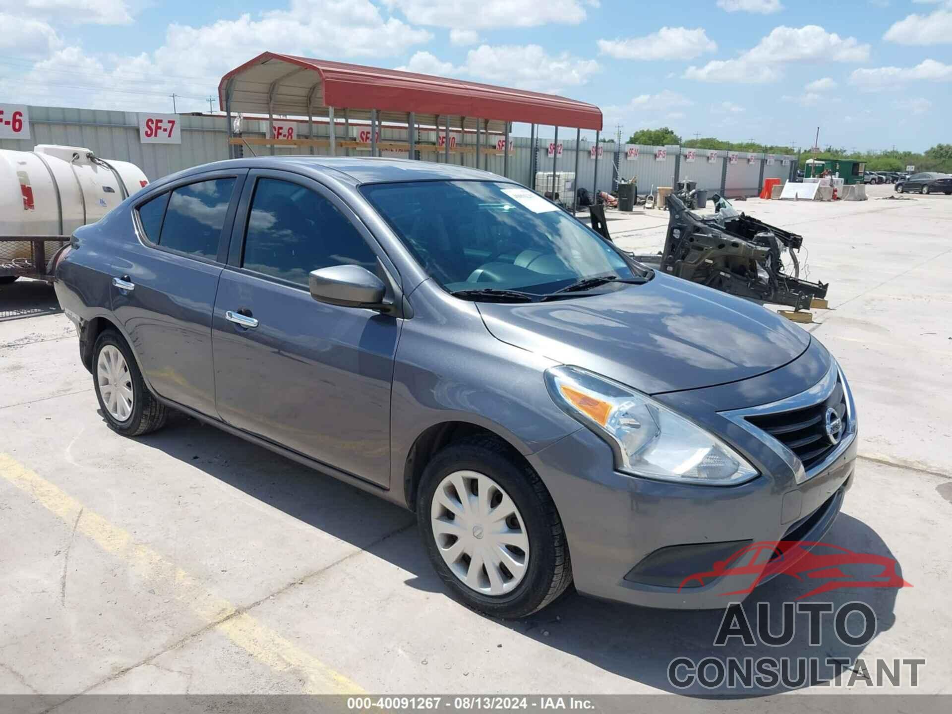 NISSAN VERSA 2017 - 3N1CN7APXHL828917