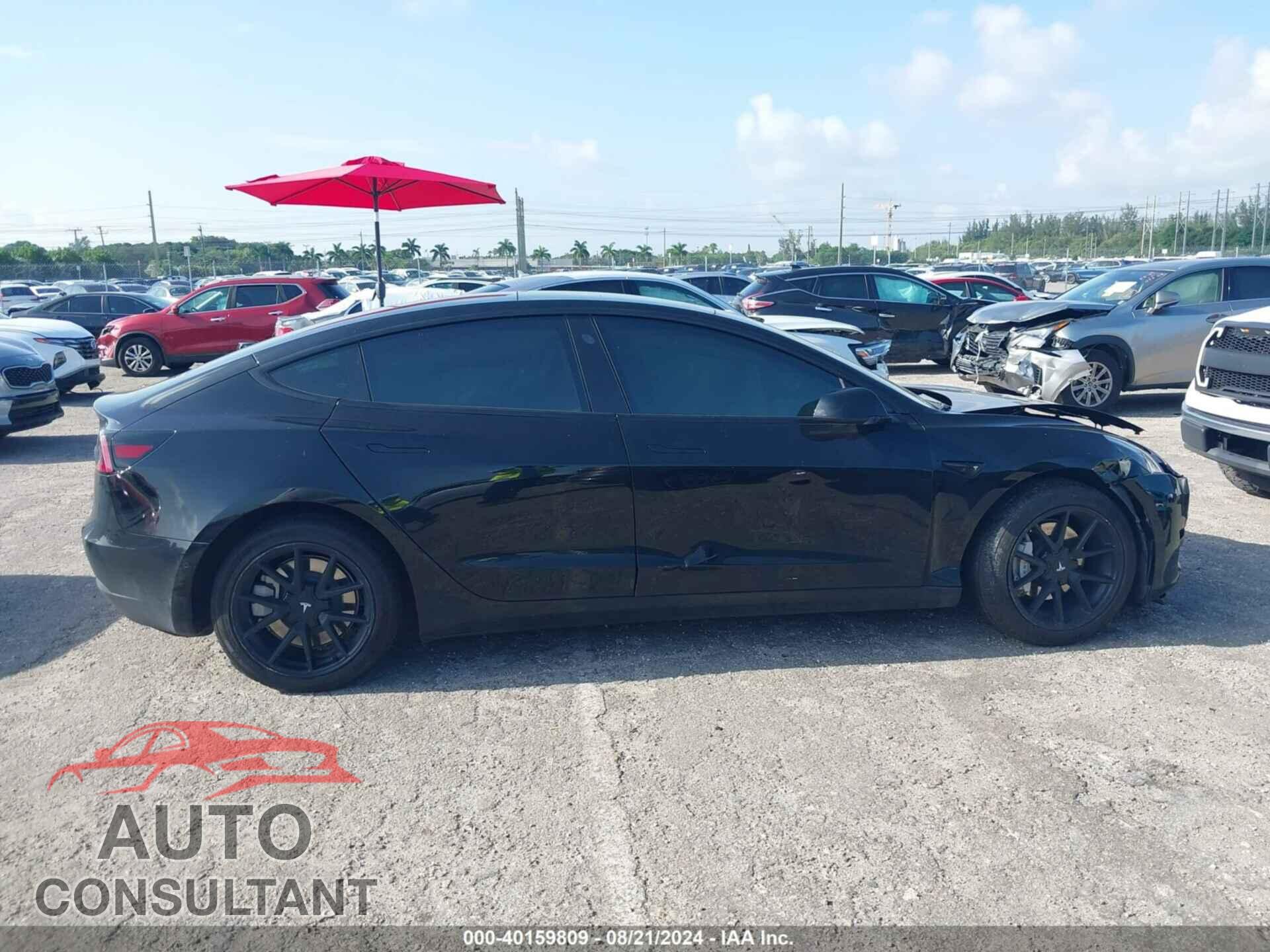 TESLA MODEL 3 2021 - 5YJ3E1EA5MF857556