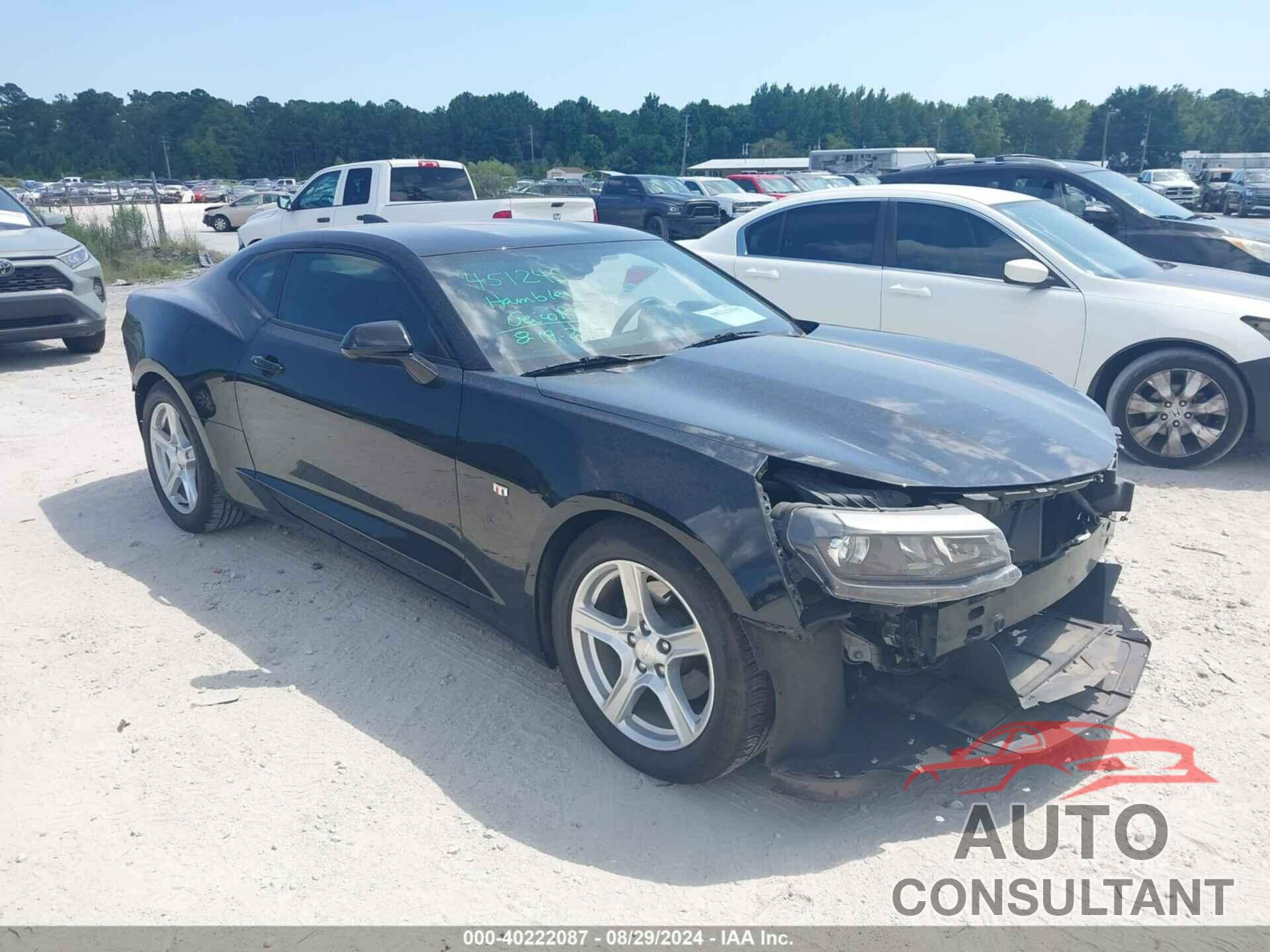 CHEVROLET CAMARO 2018 - 1G1FB1RX9J0107455