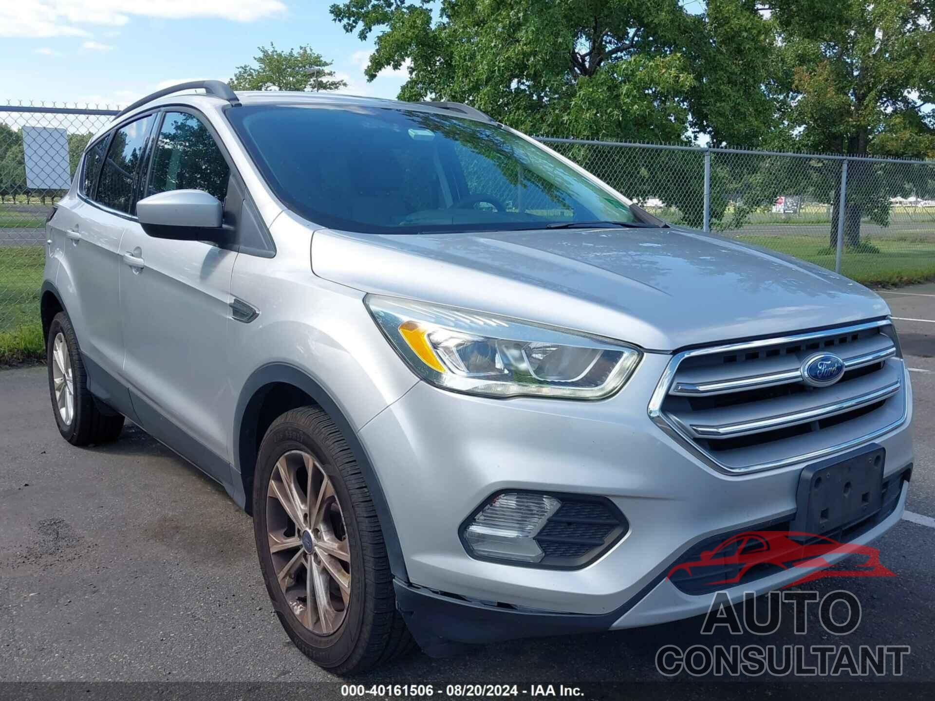 FORD ESCAPE 2017 - 1FMCU9GD0HUC06451