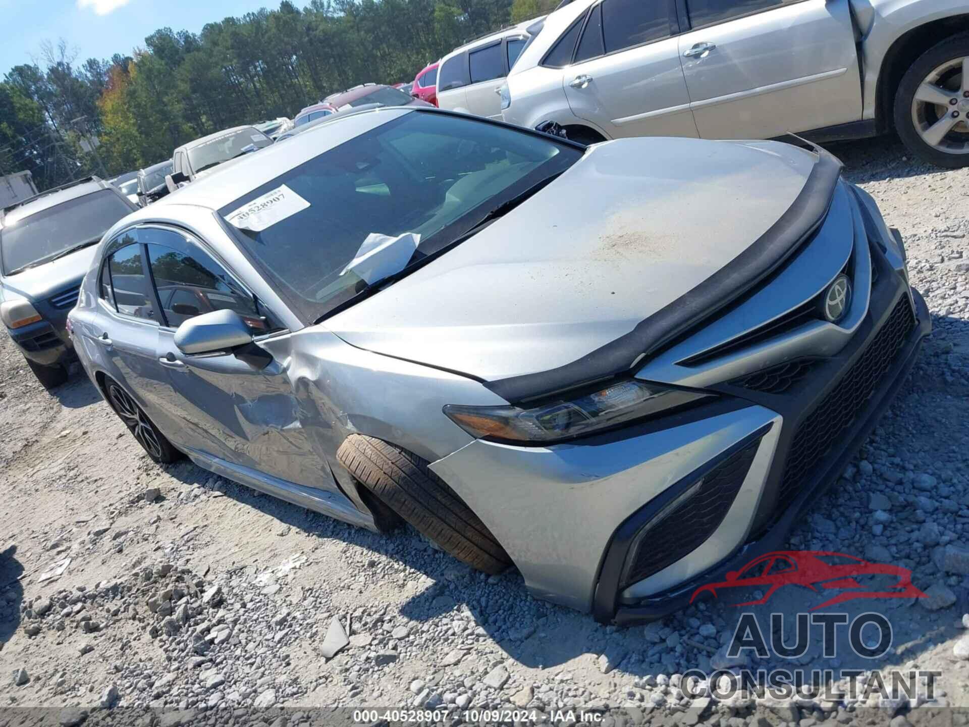 TOYOTA CAMRY 2022 - 4T1G11BK8NU060717
