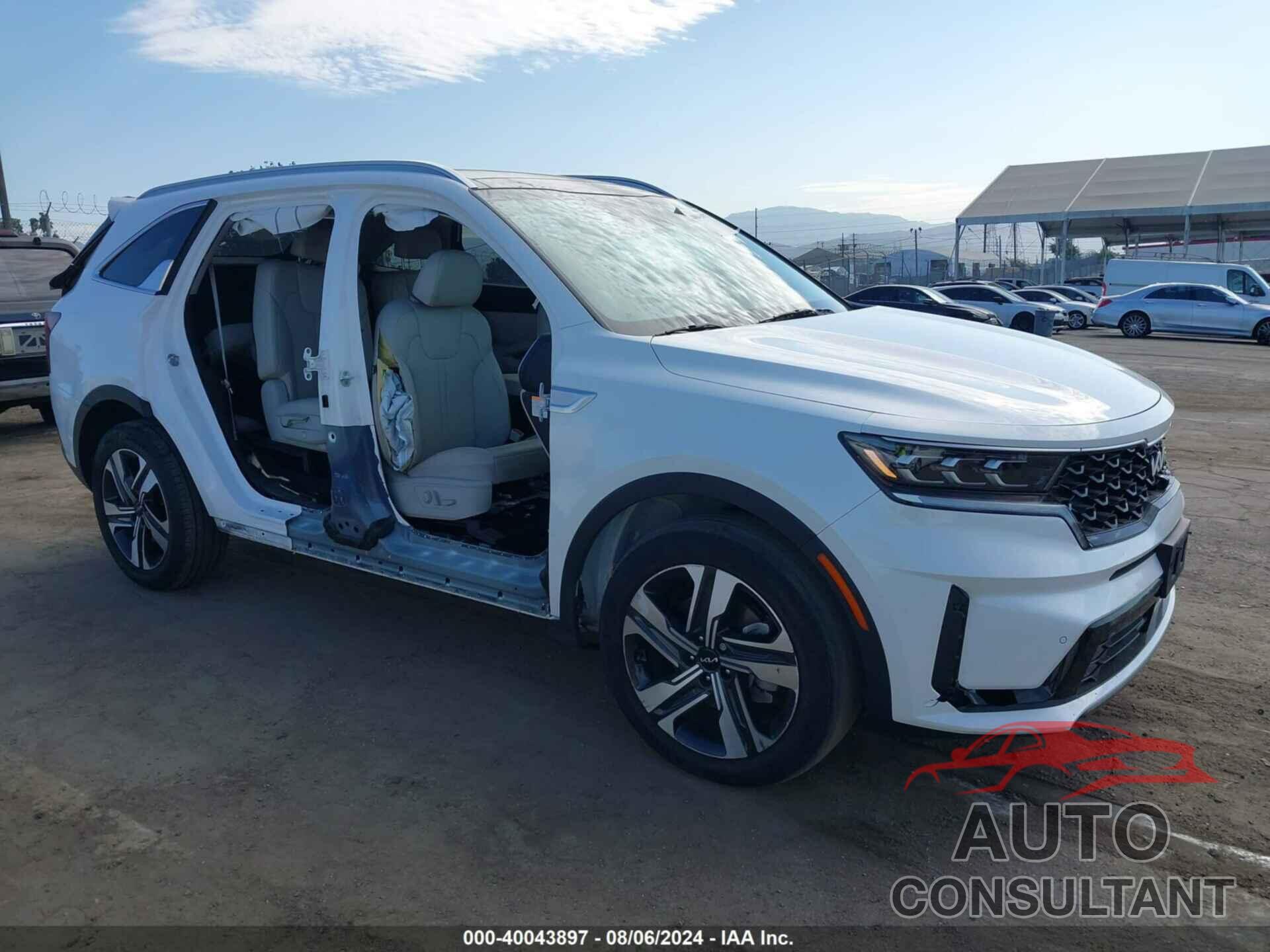 KIA SORENTO HYBRID 2023 - KNDRMDLG5P5136911