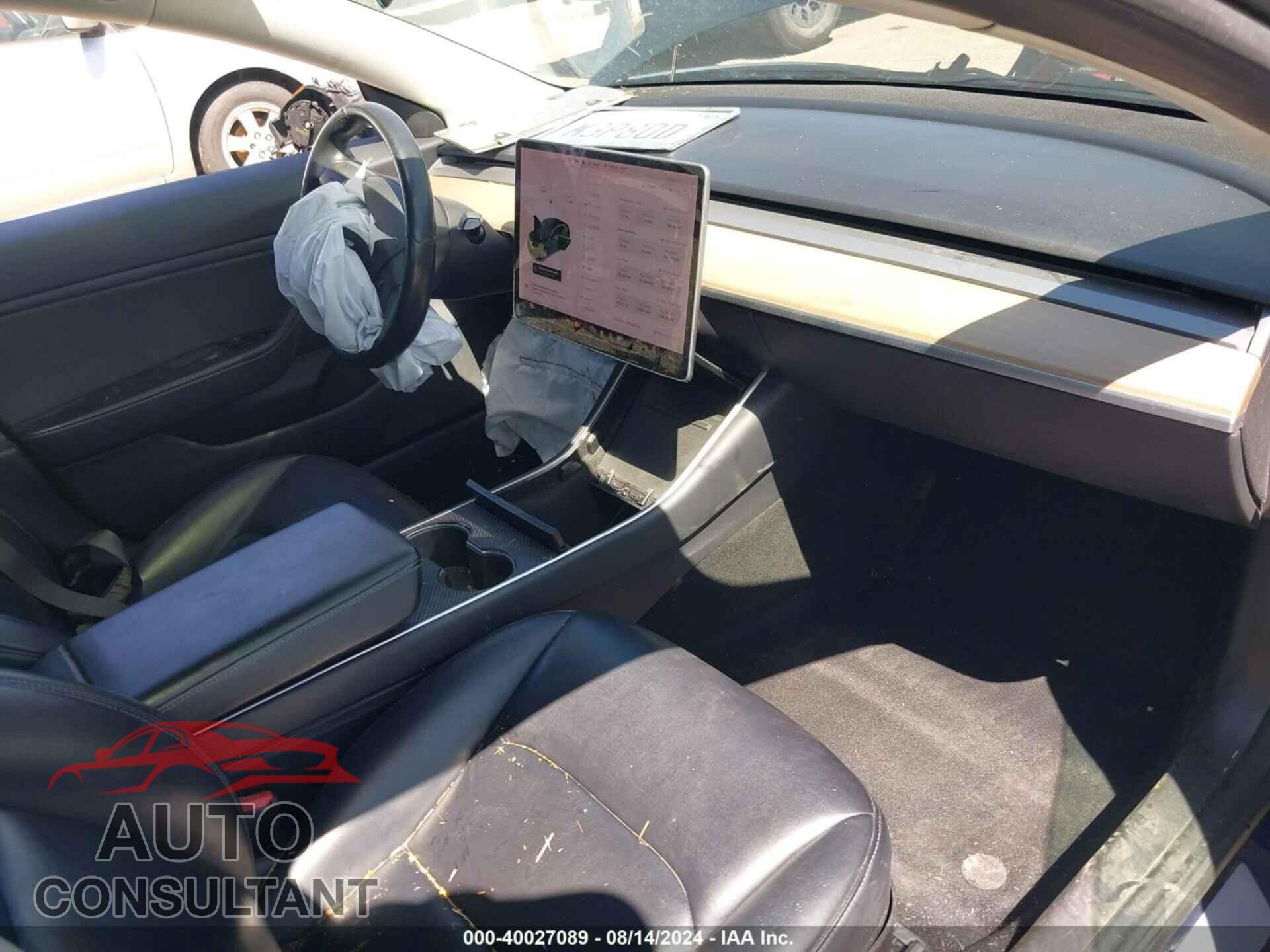 TESLA MODEL 3 2018 - 5YJ3E1EB0JF084063