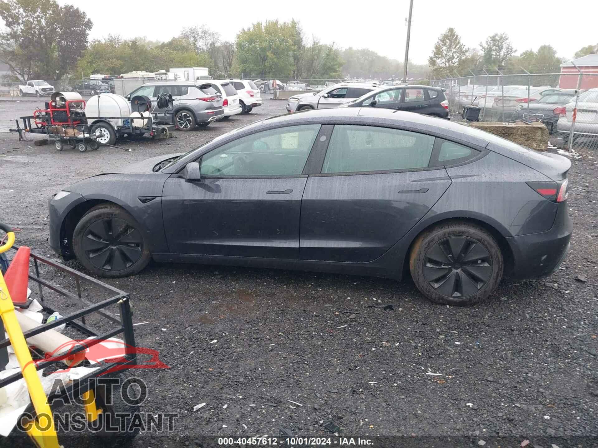 TESLA MODEL 3 2024 - 5YJ3E1EB3RF788057