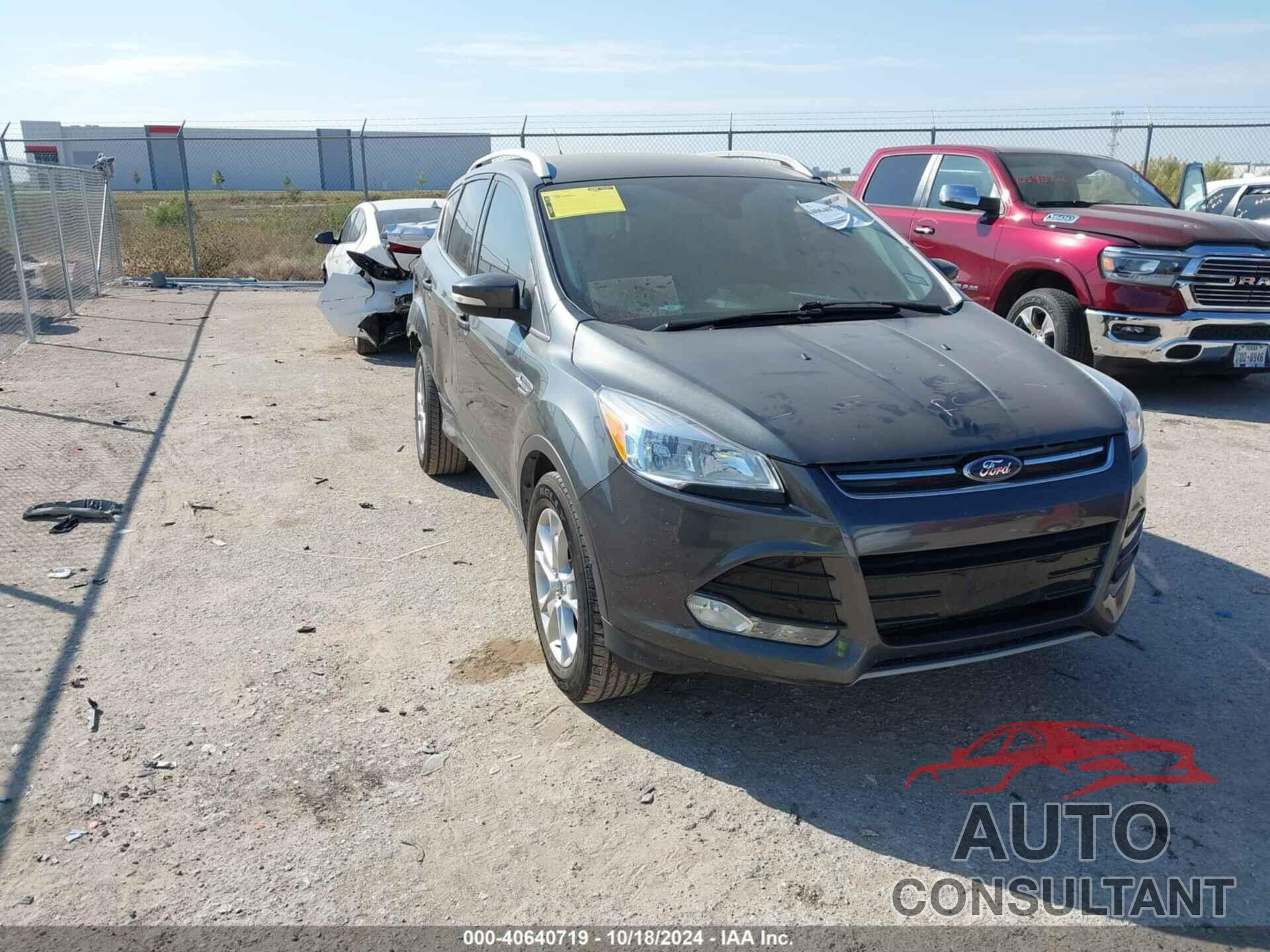 FORD ESCAPE 2016 - 1FMCU0J97GUC44208
