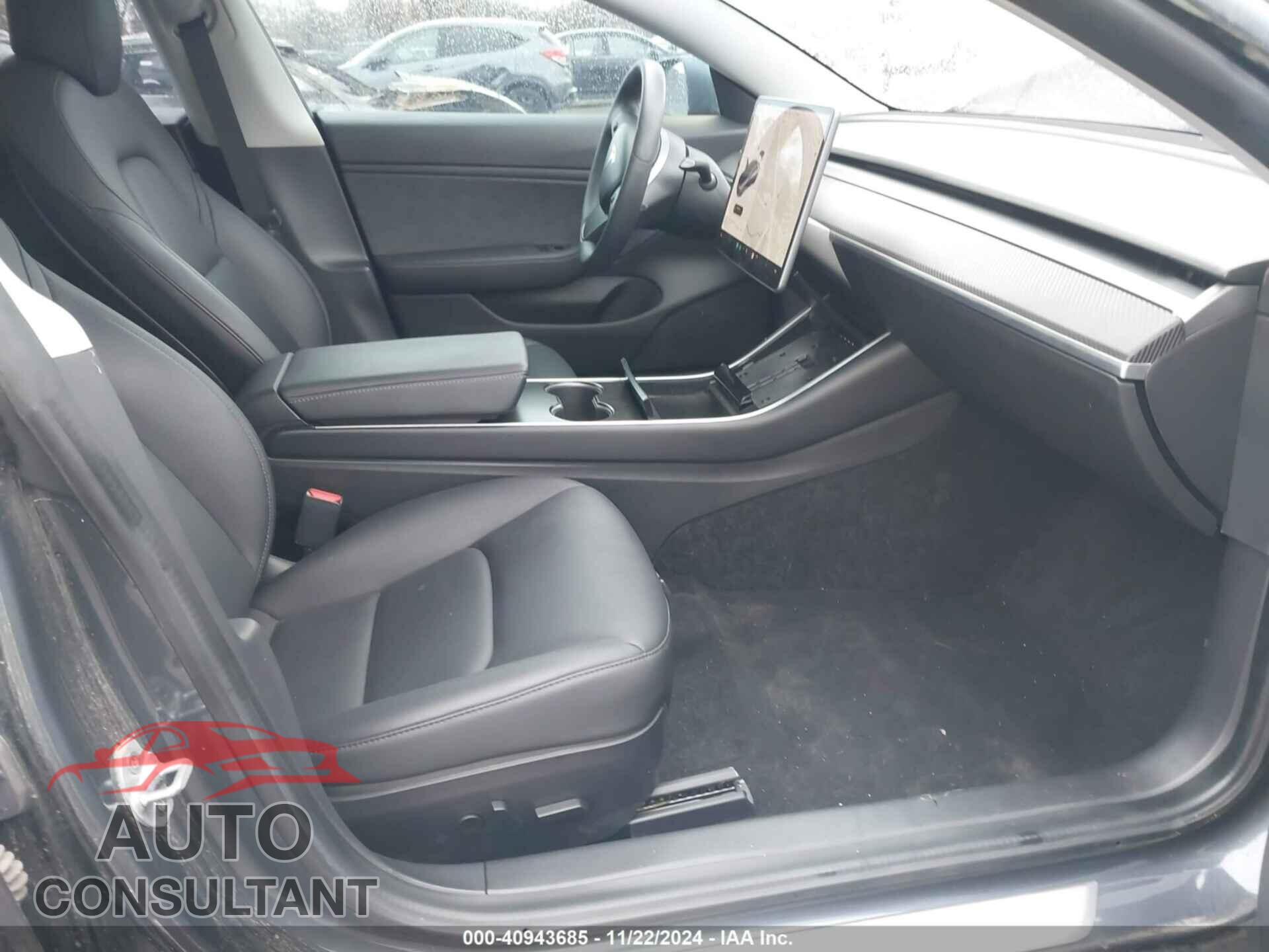 TESLA MODEL 3 2020 - 5YJ3E1EC2LF713463
