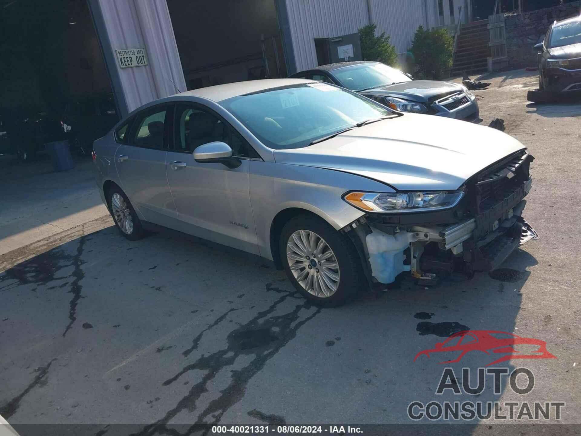 FORD FUSION HYBRID 2016 - 3FA6P0UU6GR199378