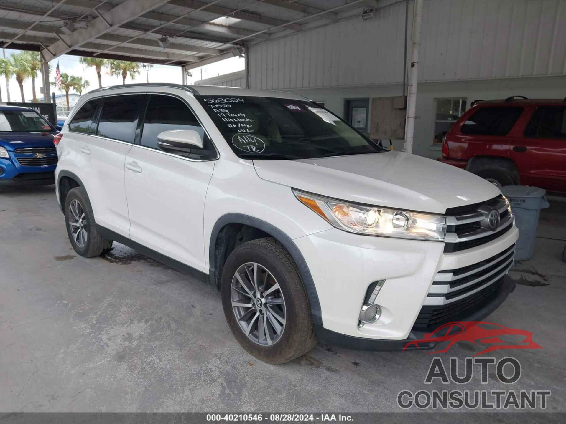 TOYOTA HIGHLANDER 2019 - 5TDKZRFHXKS563024